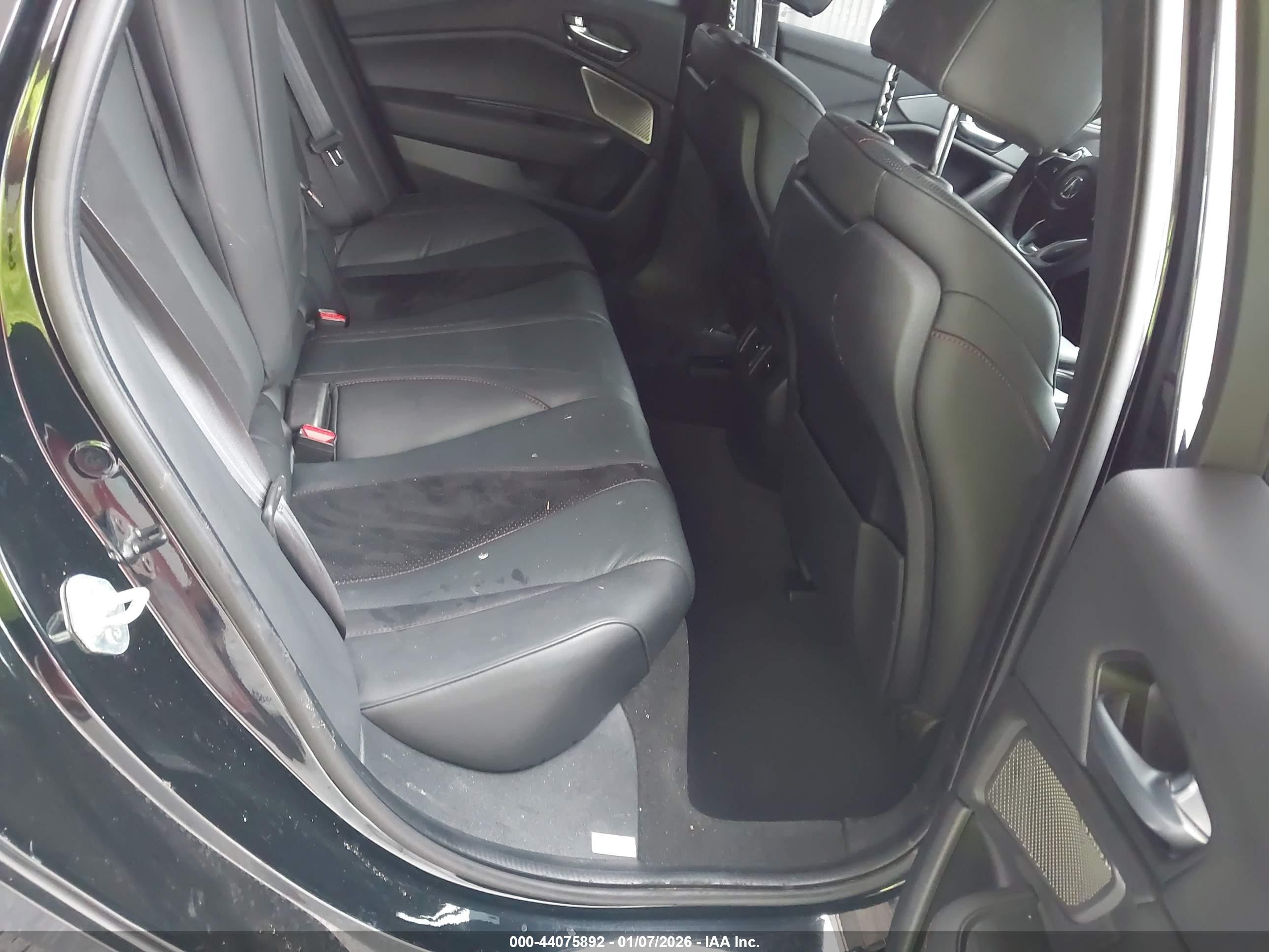 ACURA TLX image 8