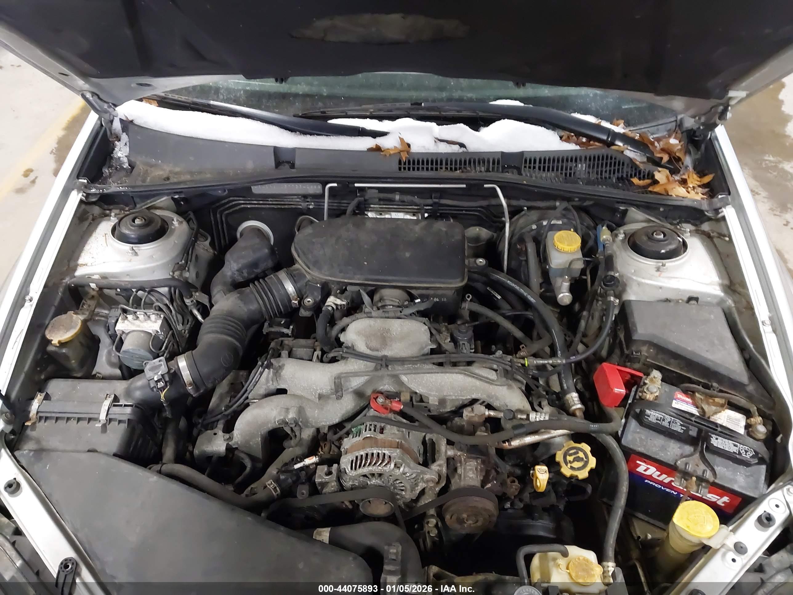 SUBARU OUTBACK image 10