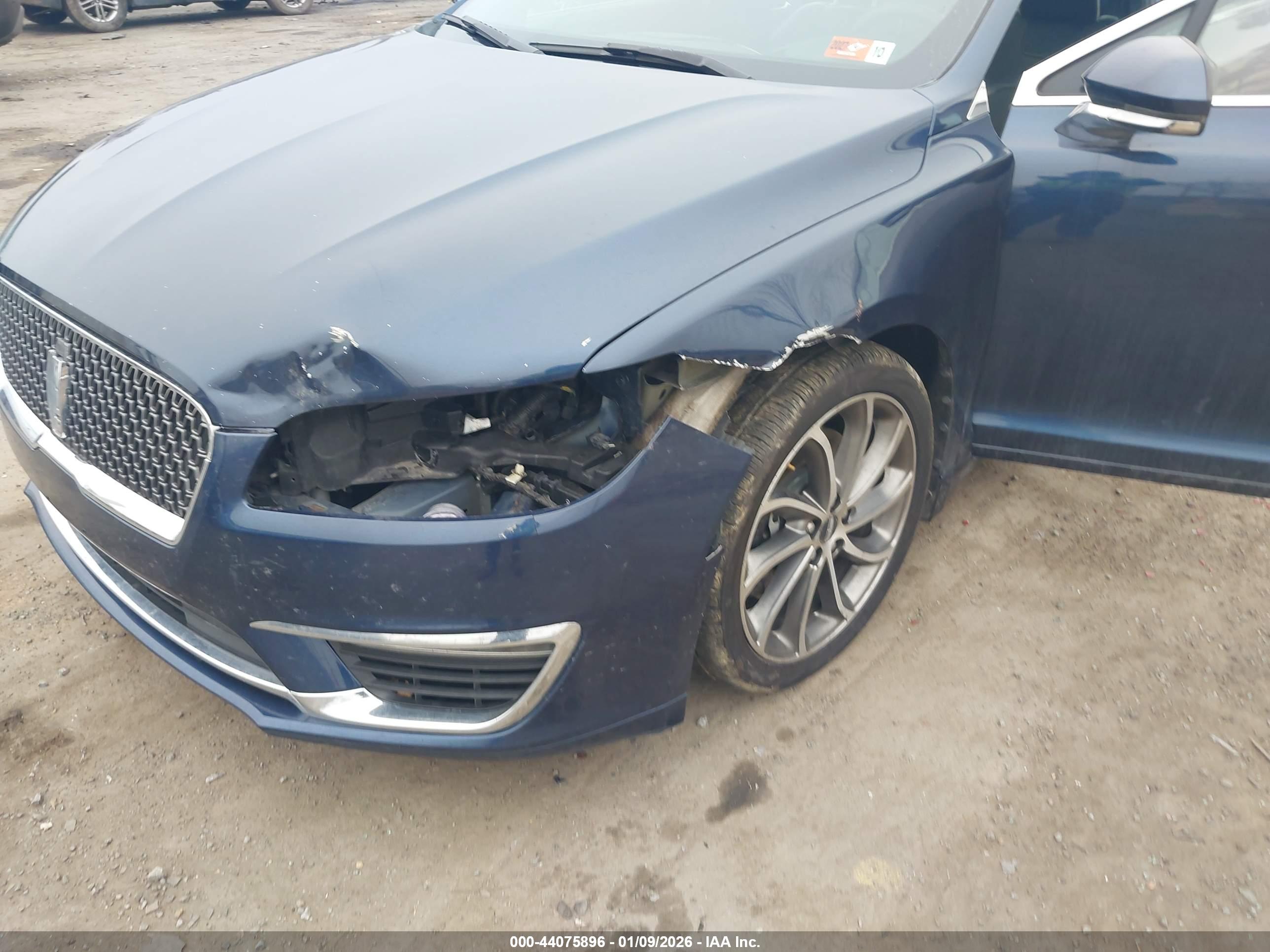 LINCOLN MKZ image 6