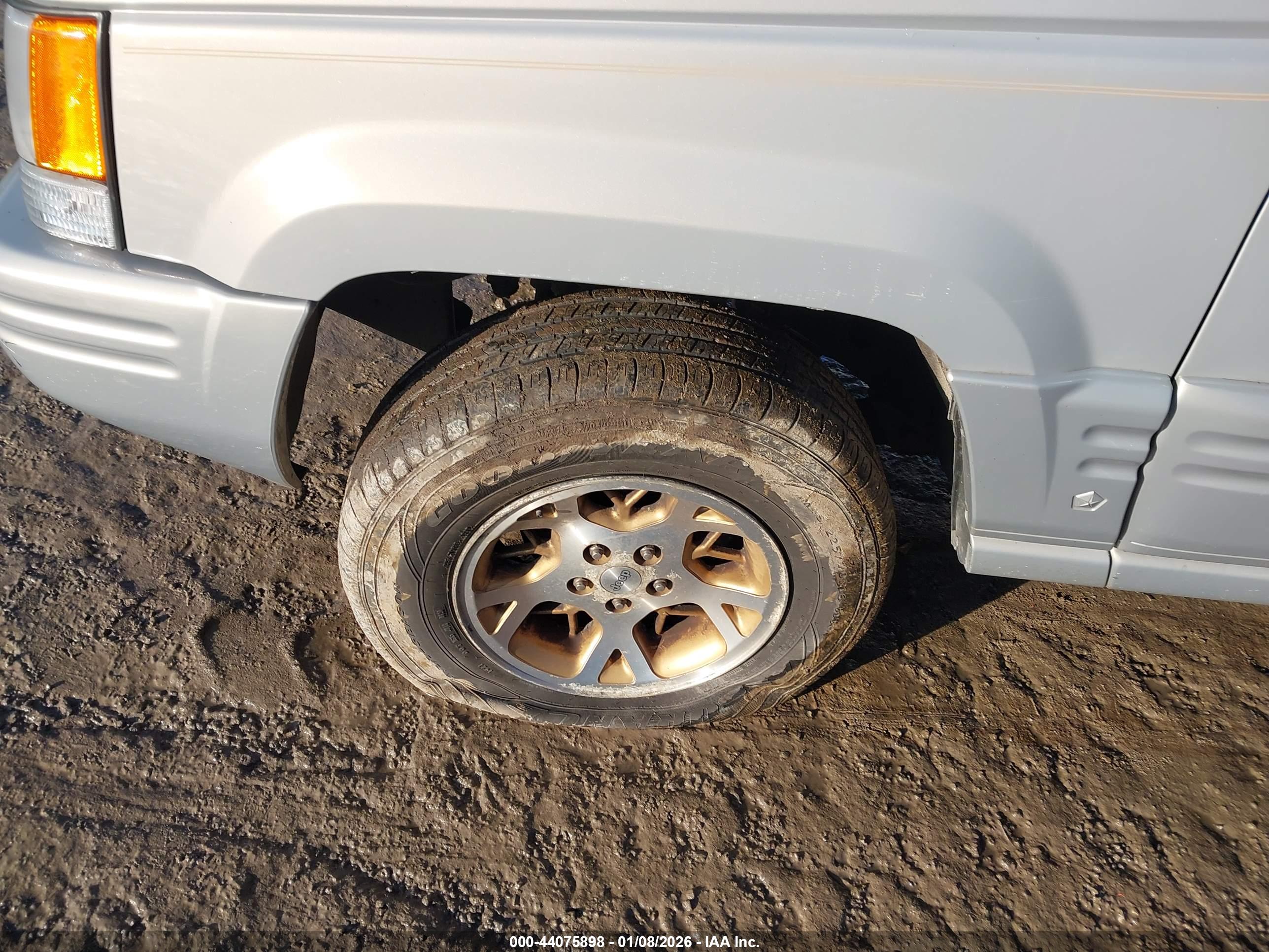 JEEP GRAND image 6