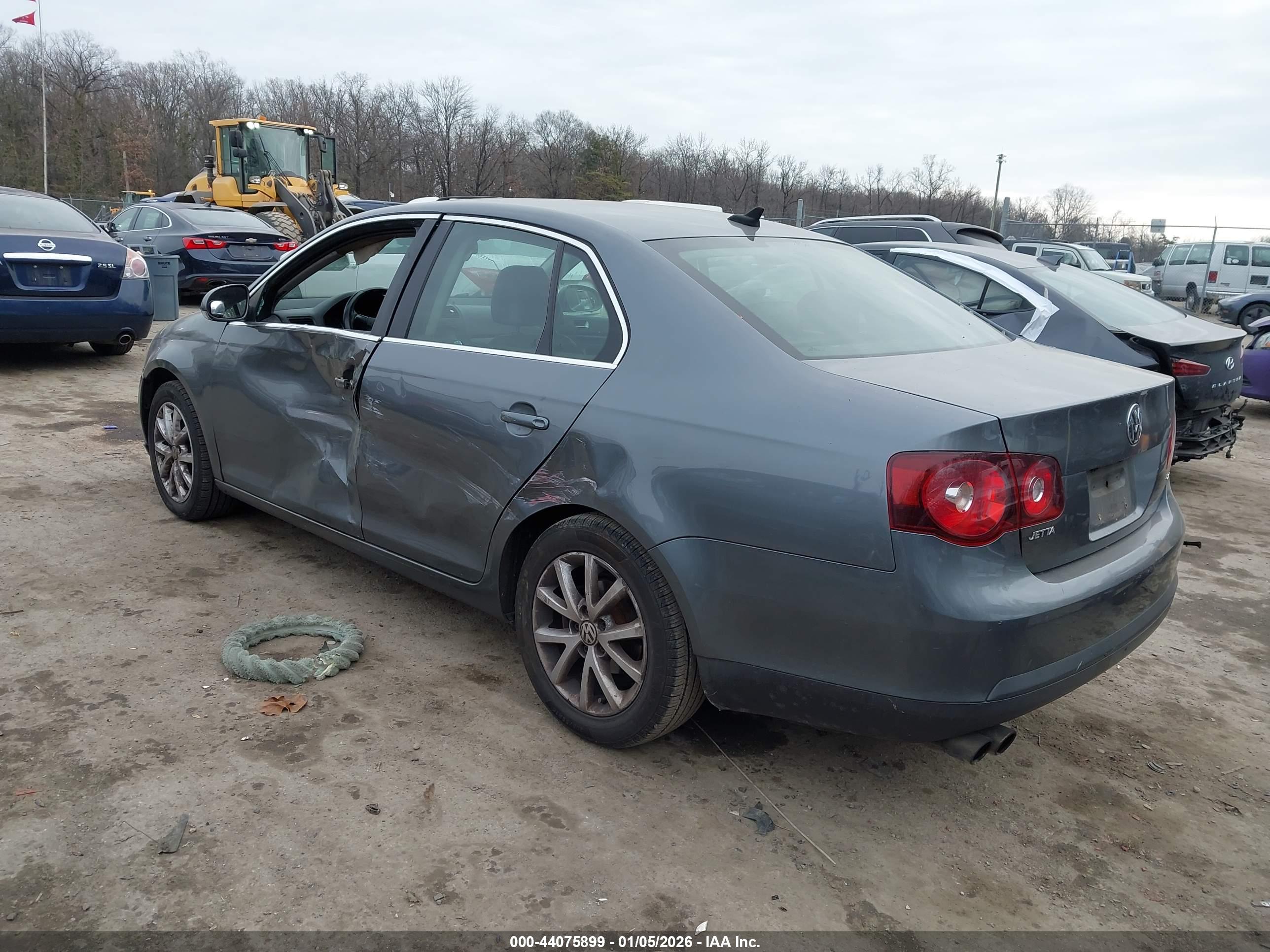VOLKSWAGEN JETTA image 3