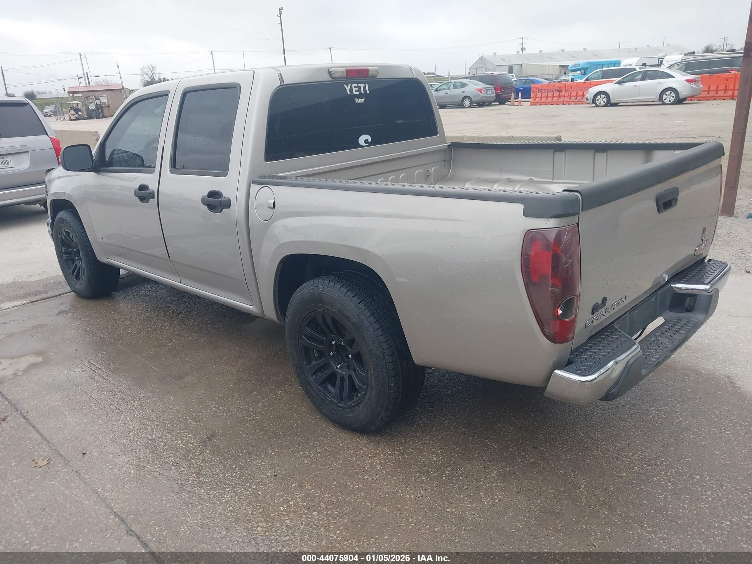 GMC CANYON image 3