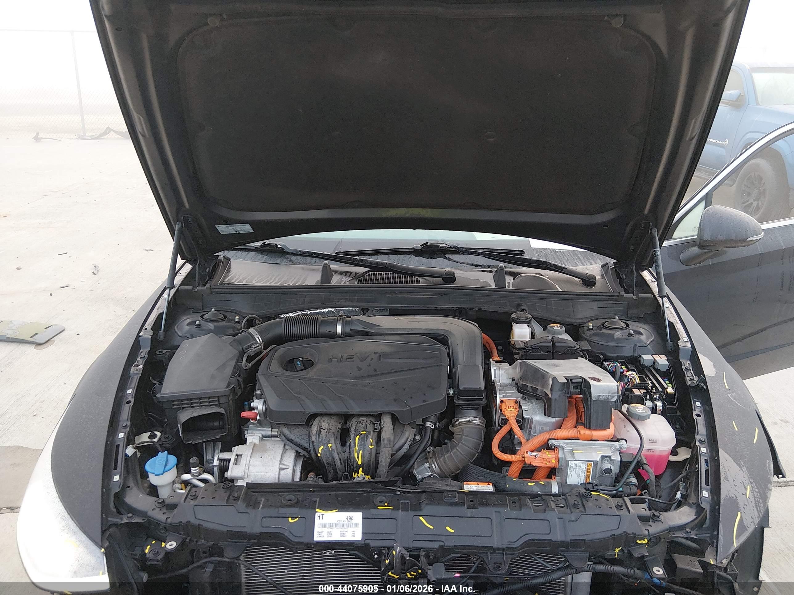 HYUNDAI SONATA image 10