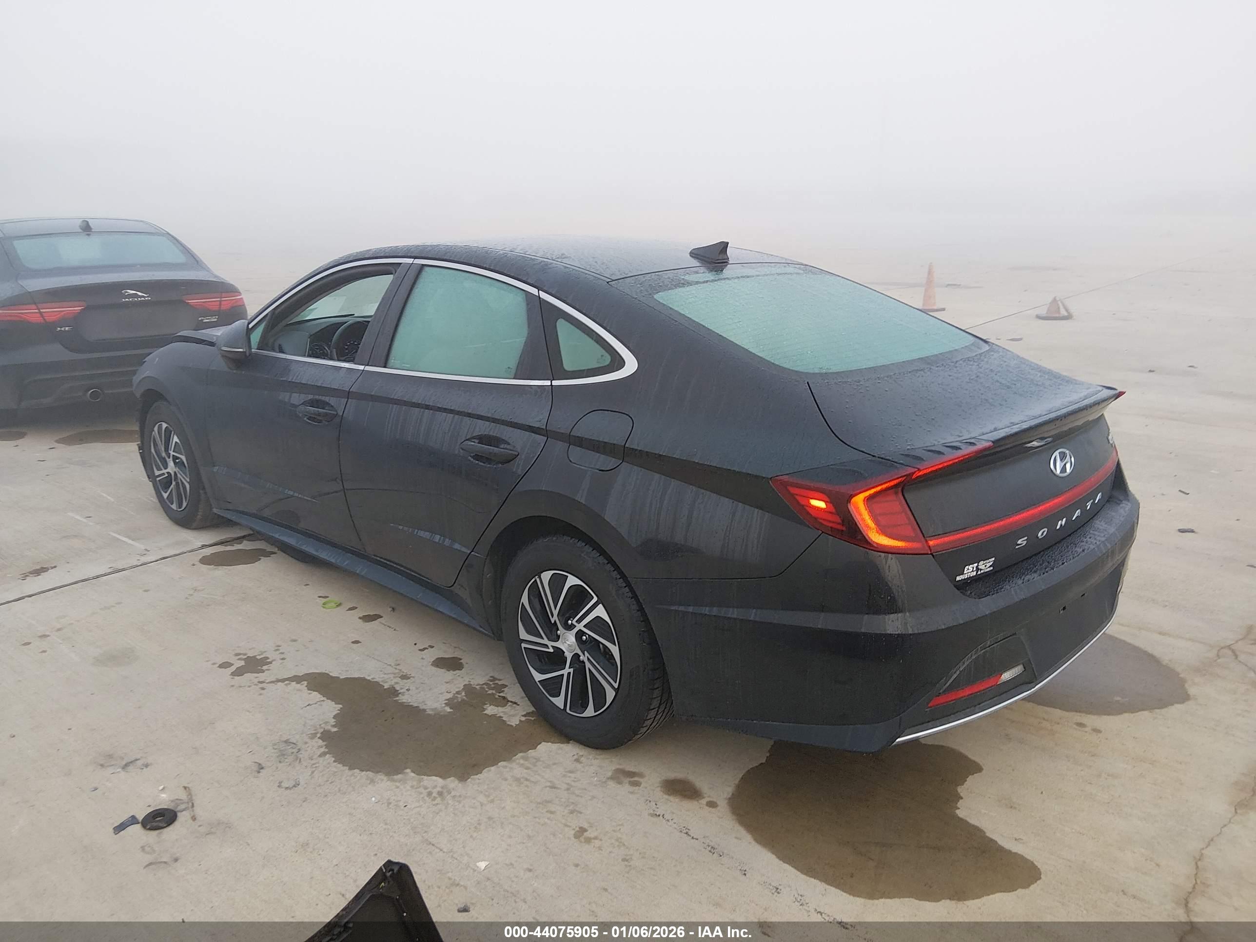 HYUNDAI SONATA image 3