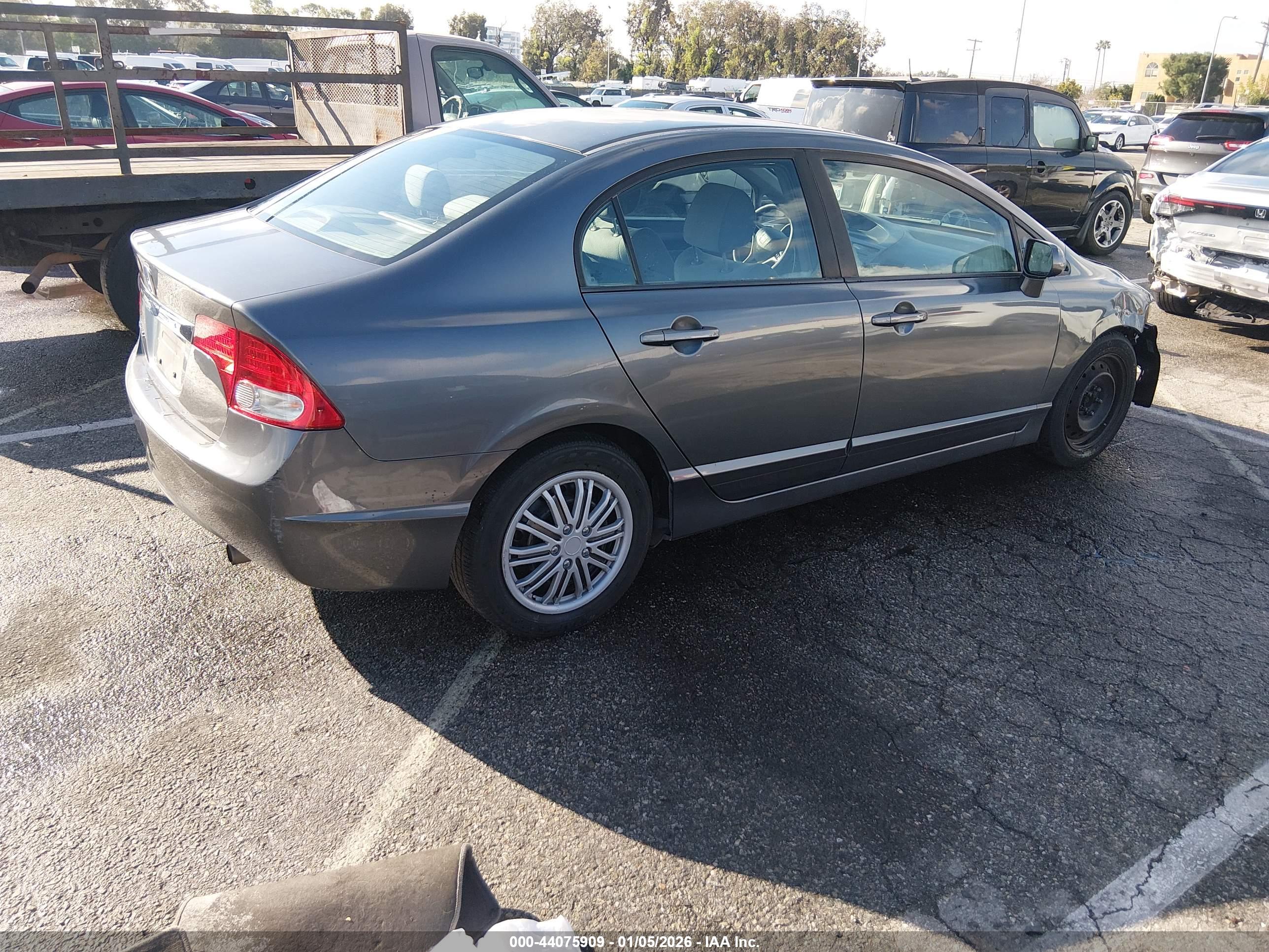 HONDA CIVIC image 4