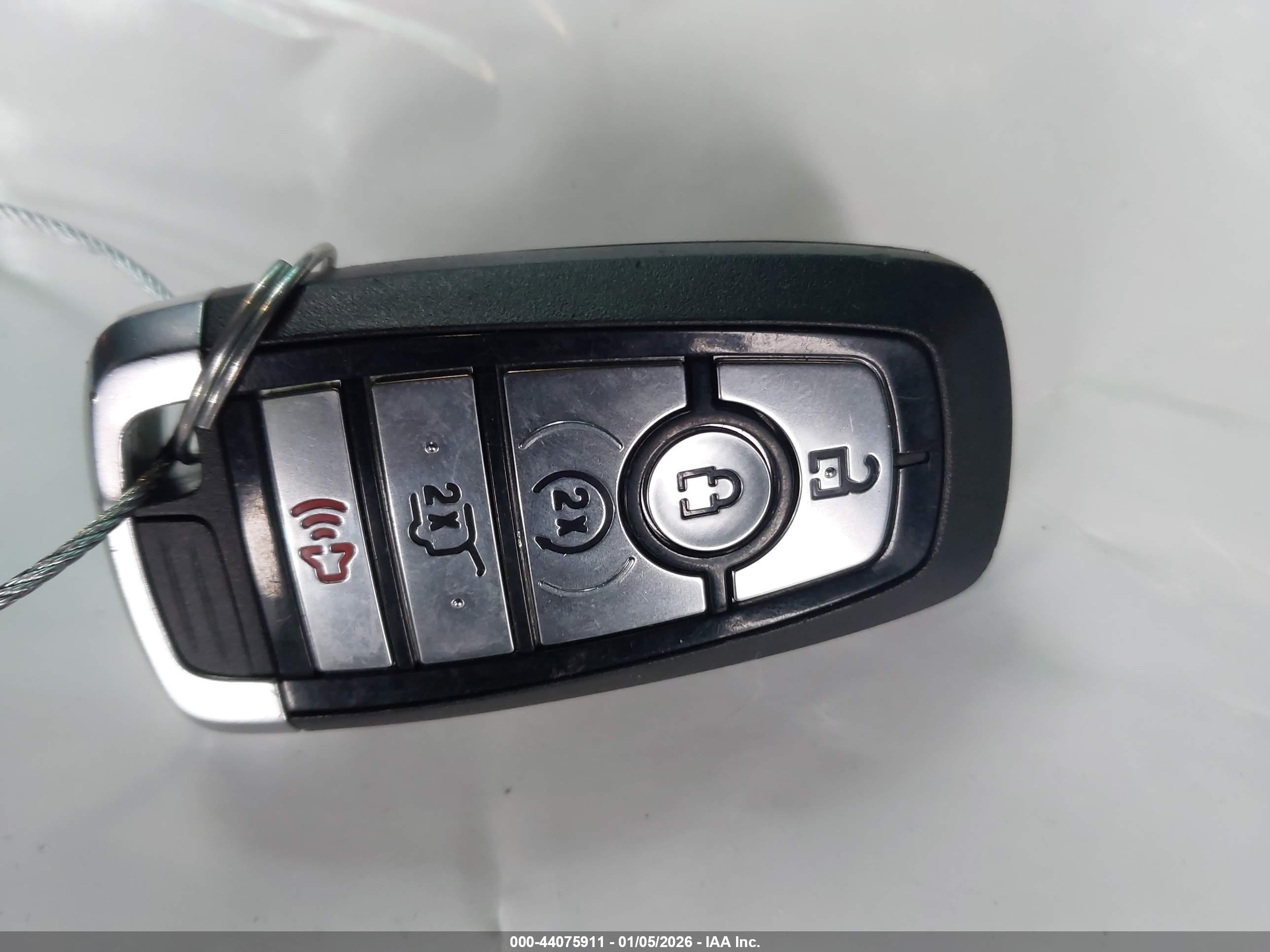 FORD ESCAPE image 11