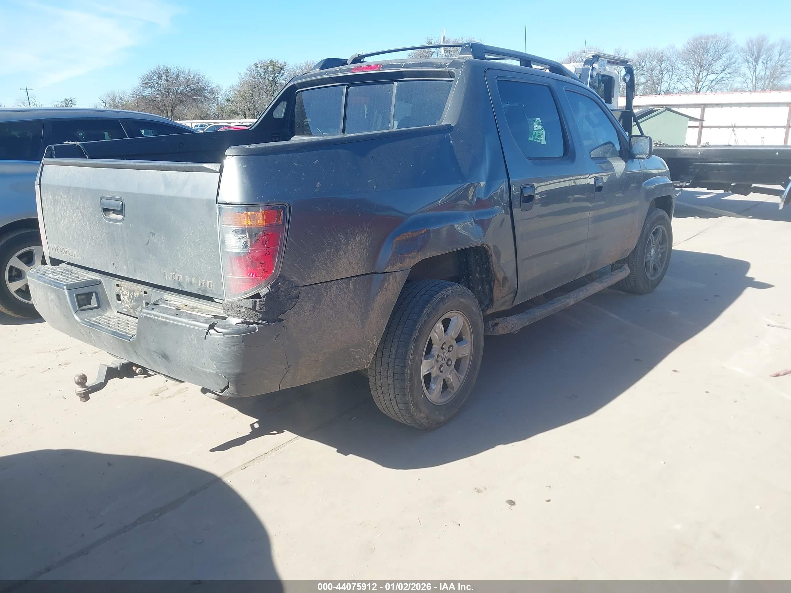 HONDA RIDGELINE image 4