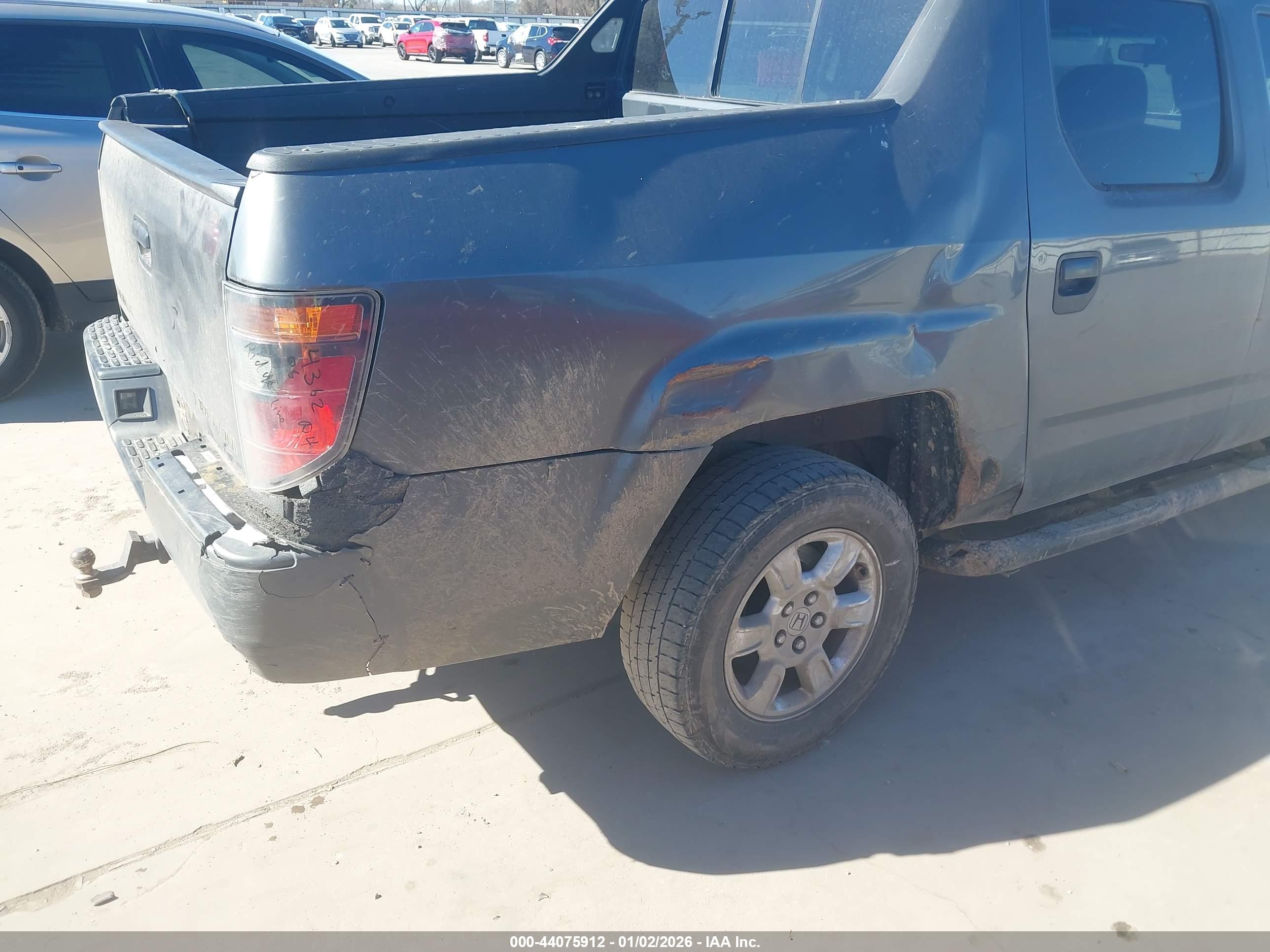 HONDA RIDGELINE image 6
