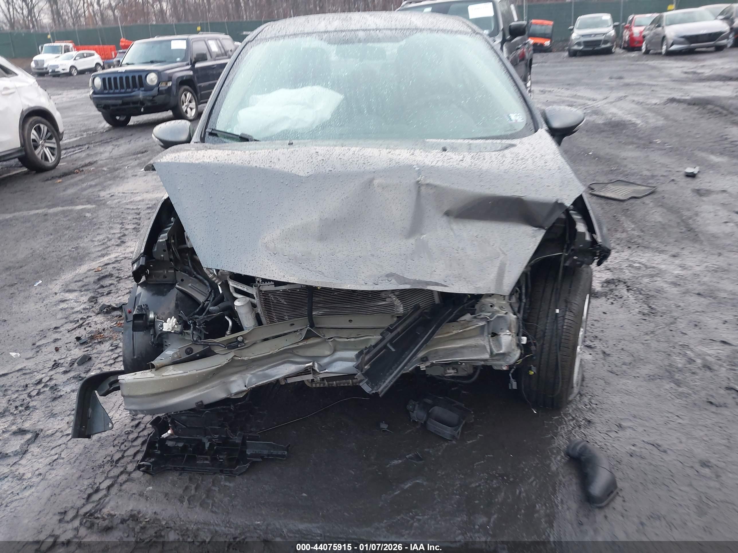 FORD FIESTA image 6