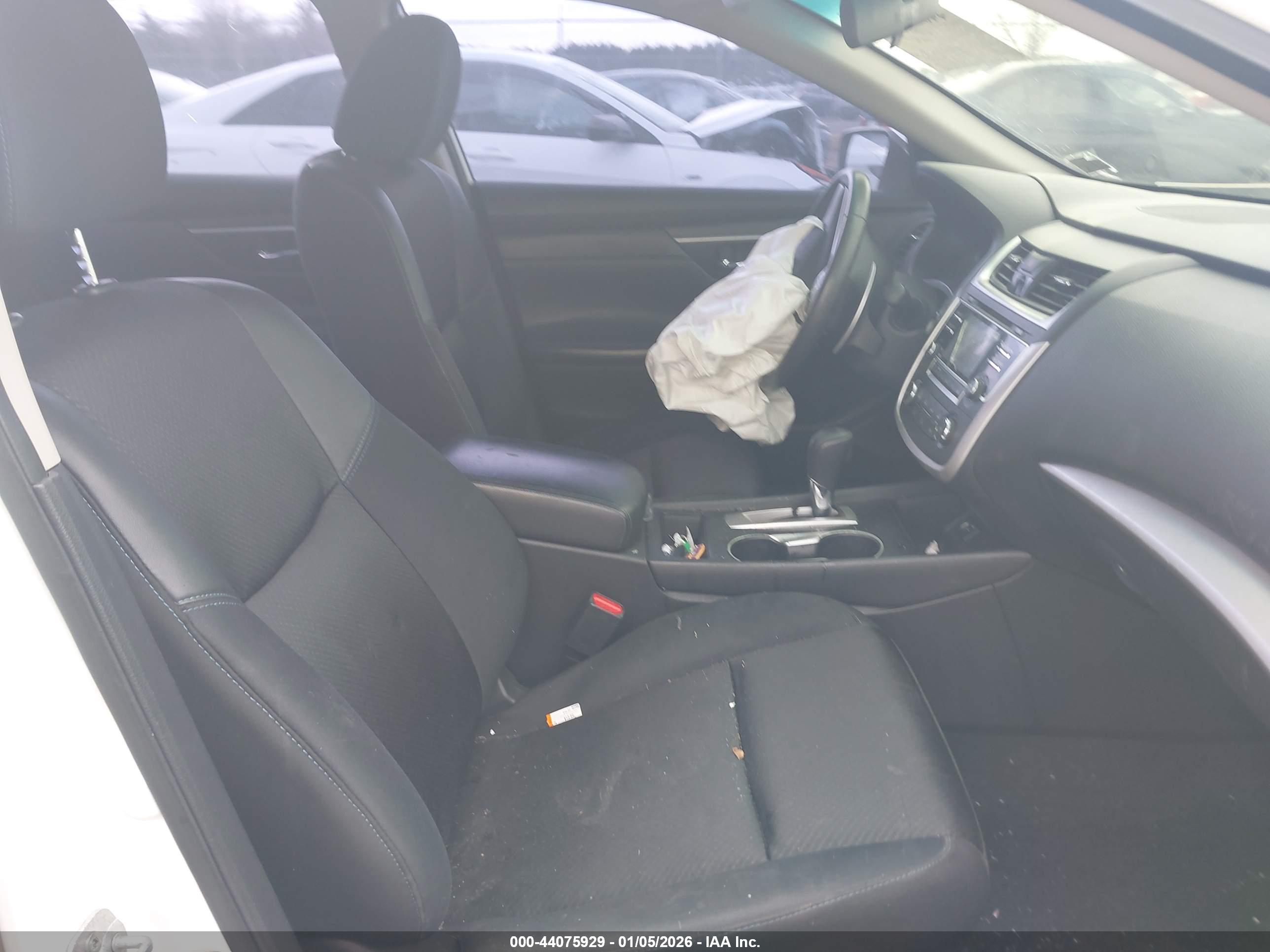 NISSAN ALTIMA image 5