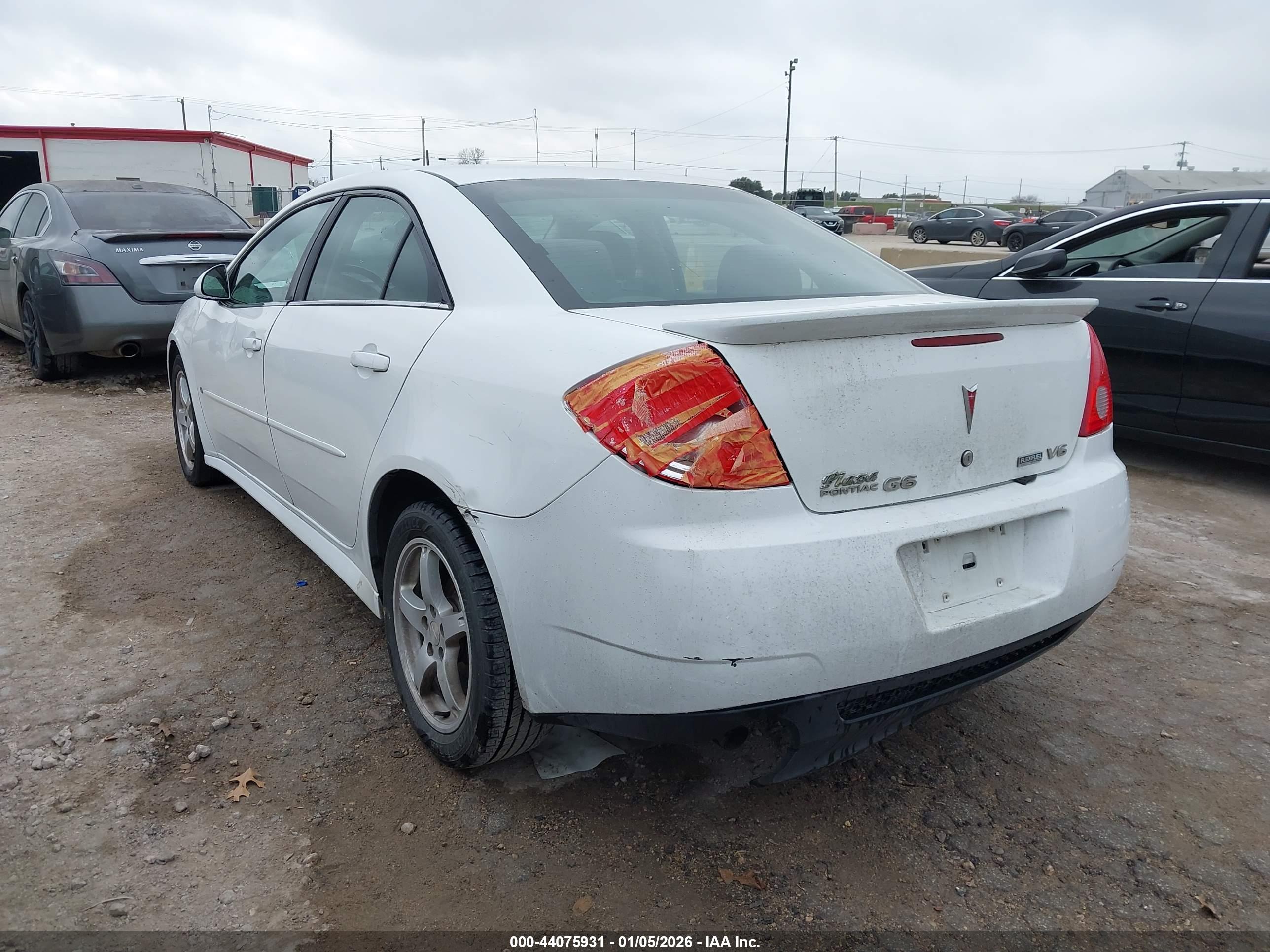 PONTIAC G6 image 3
