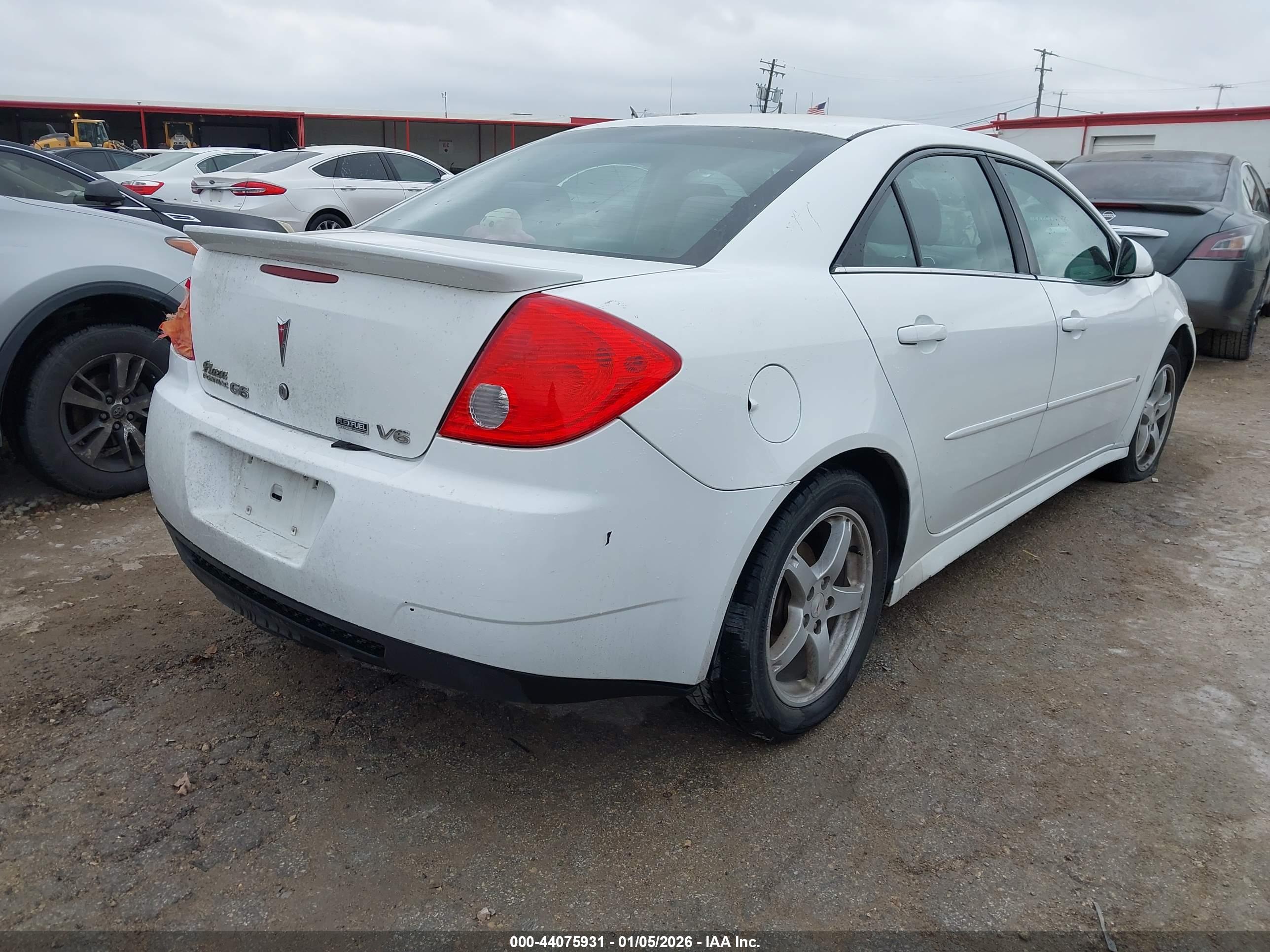PONTIAC G6 image 4