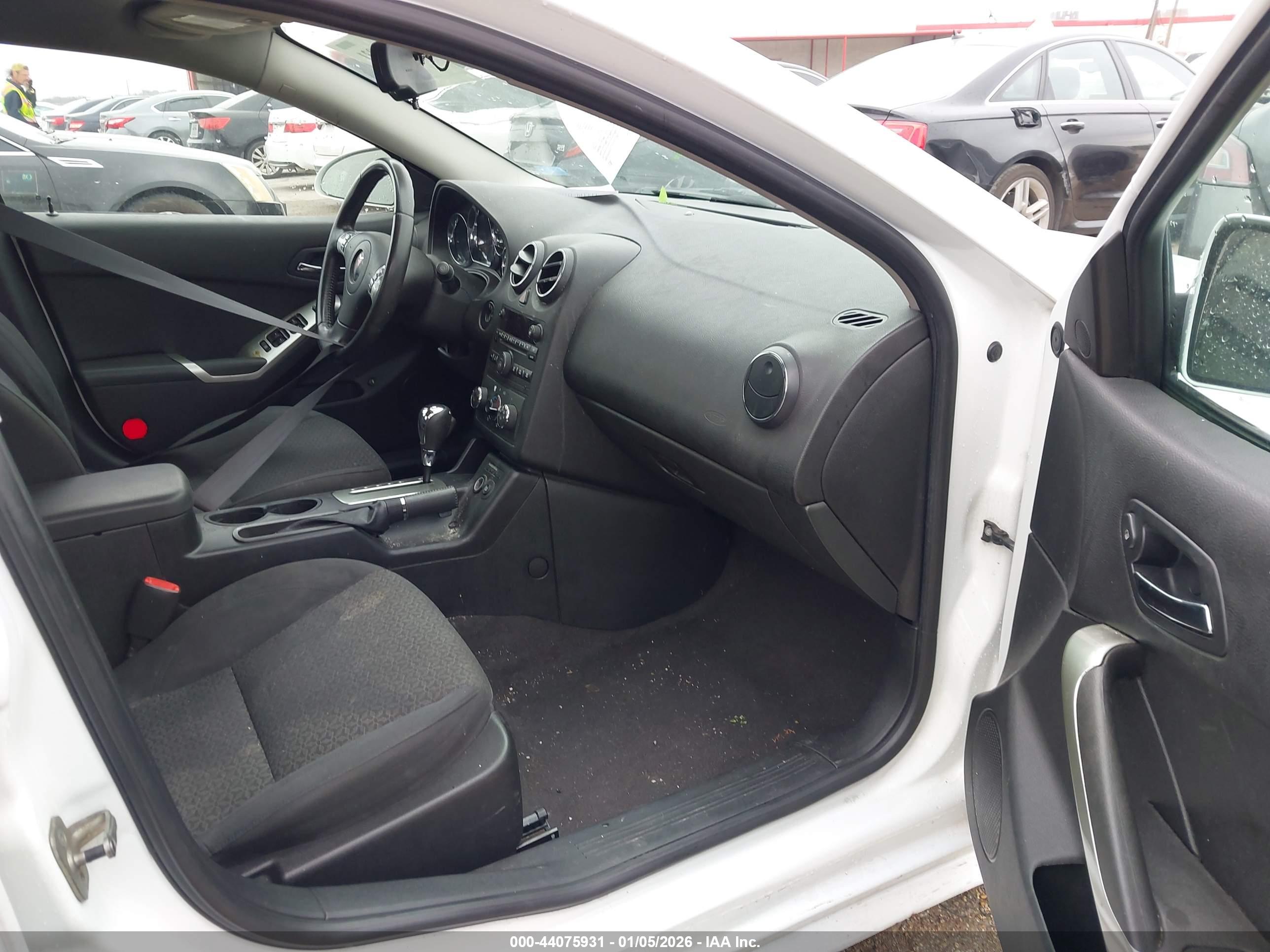 PONTIAC G6 image 5