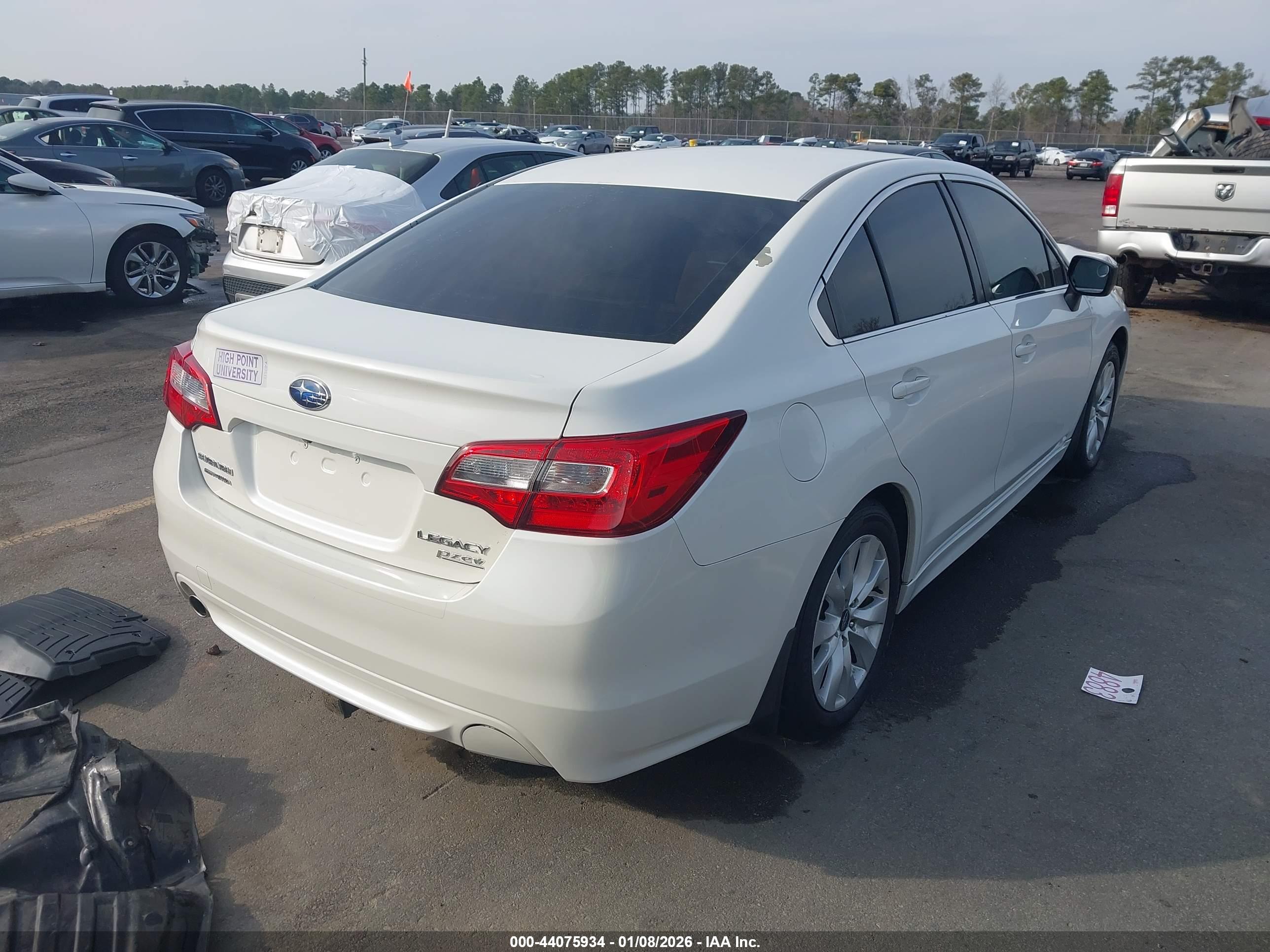 SUBARU LEGACY image 4