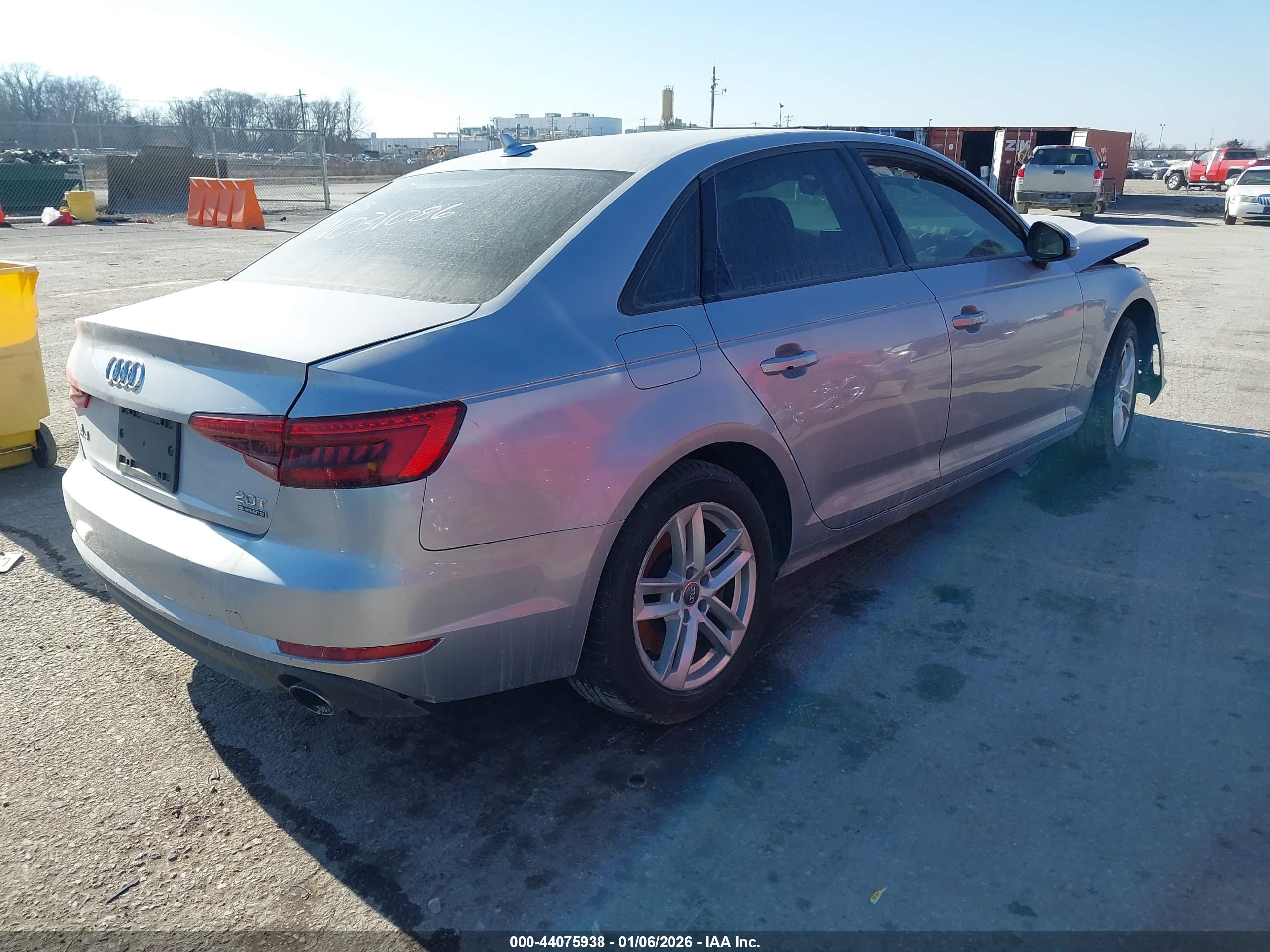 AUDI A4 image 4