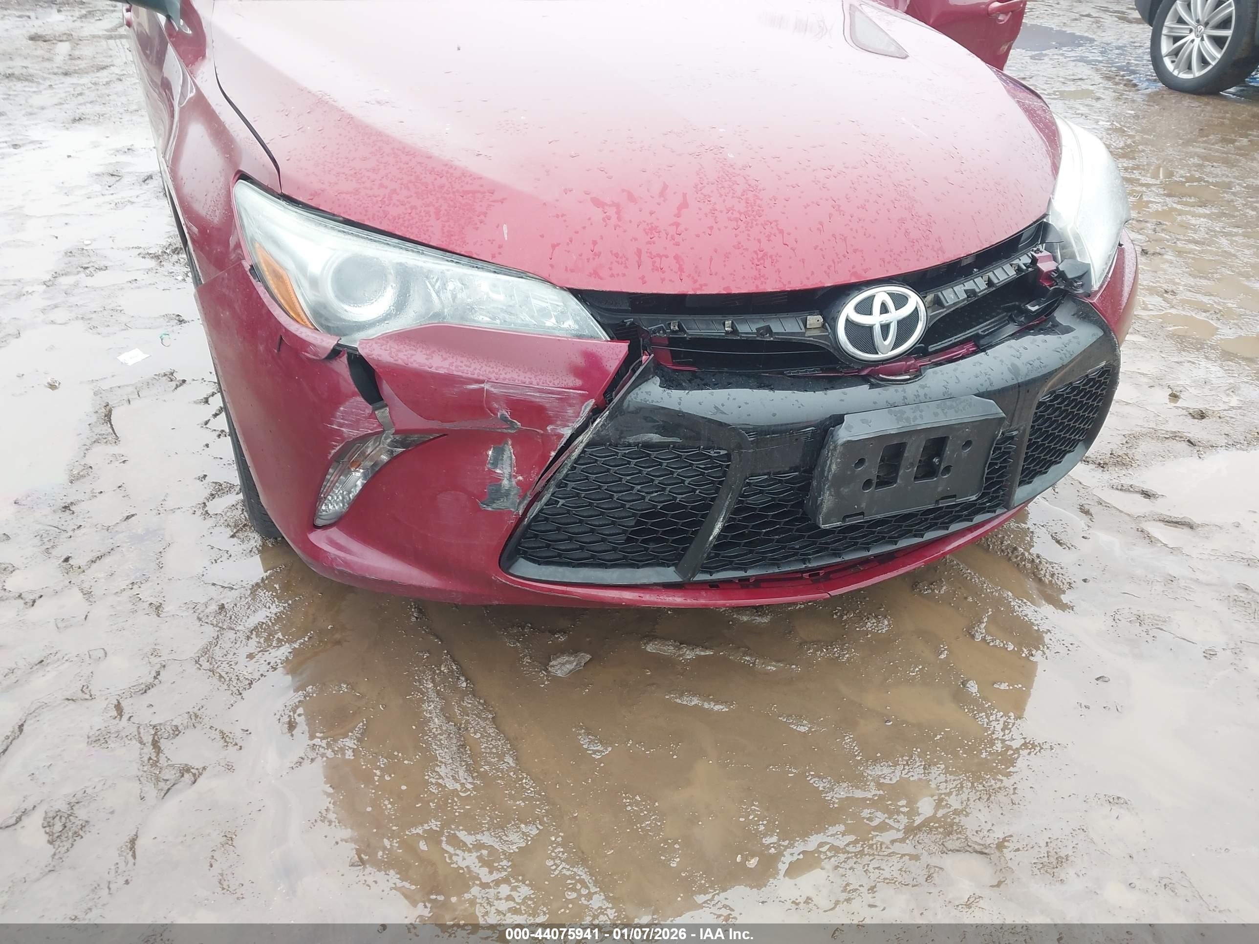 TOYOTA CAMRY image 6