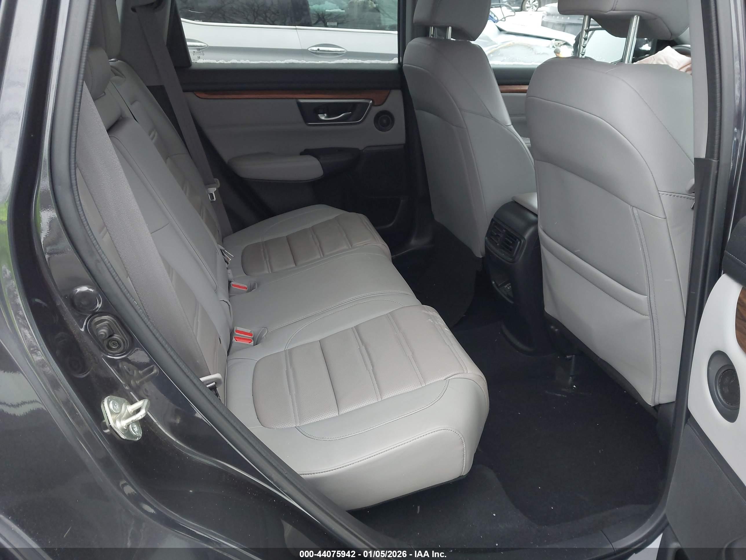 HONDA CR-V image 8