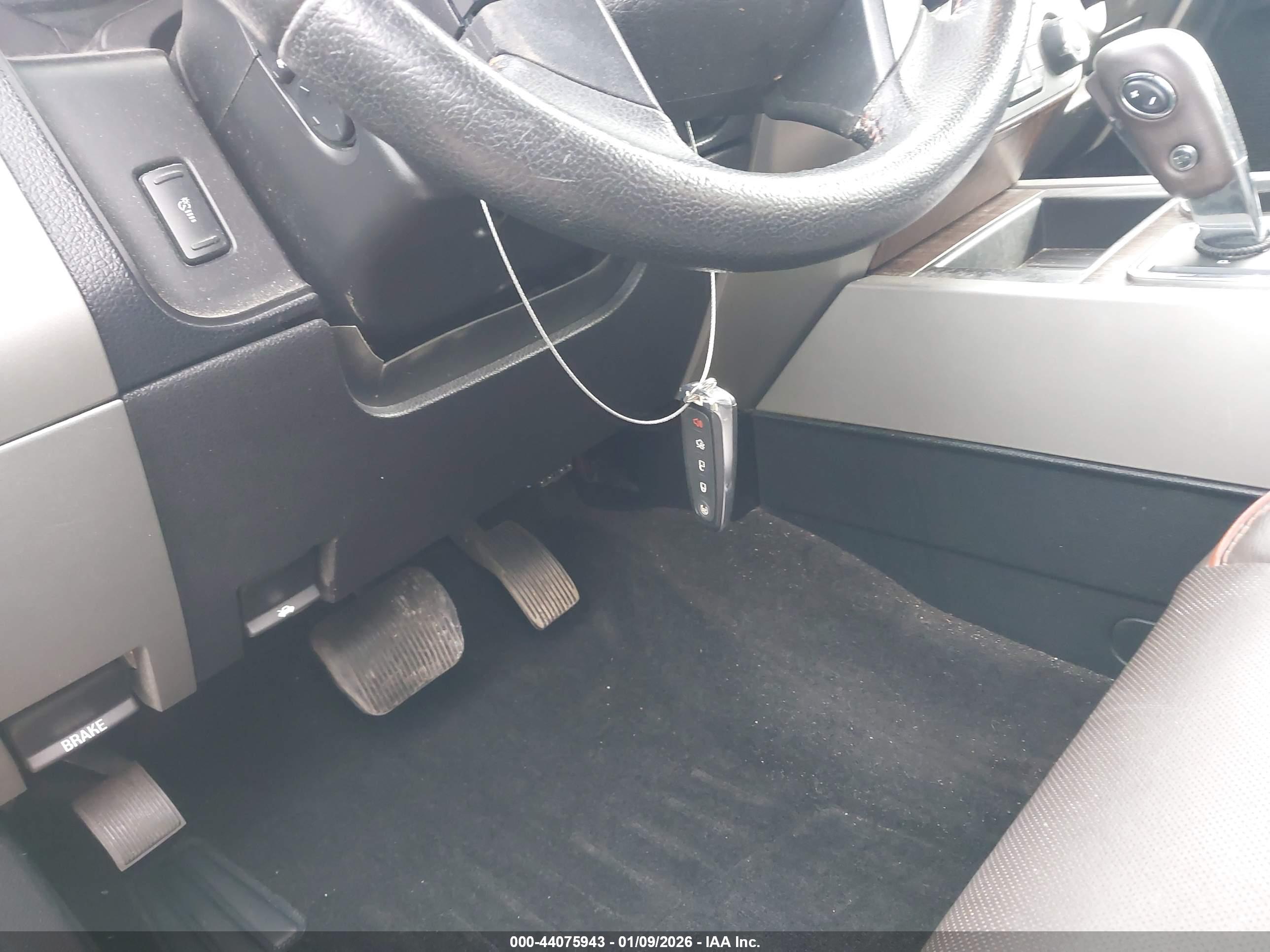 FORD EXPEDITION image 11