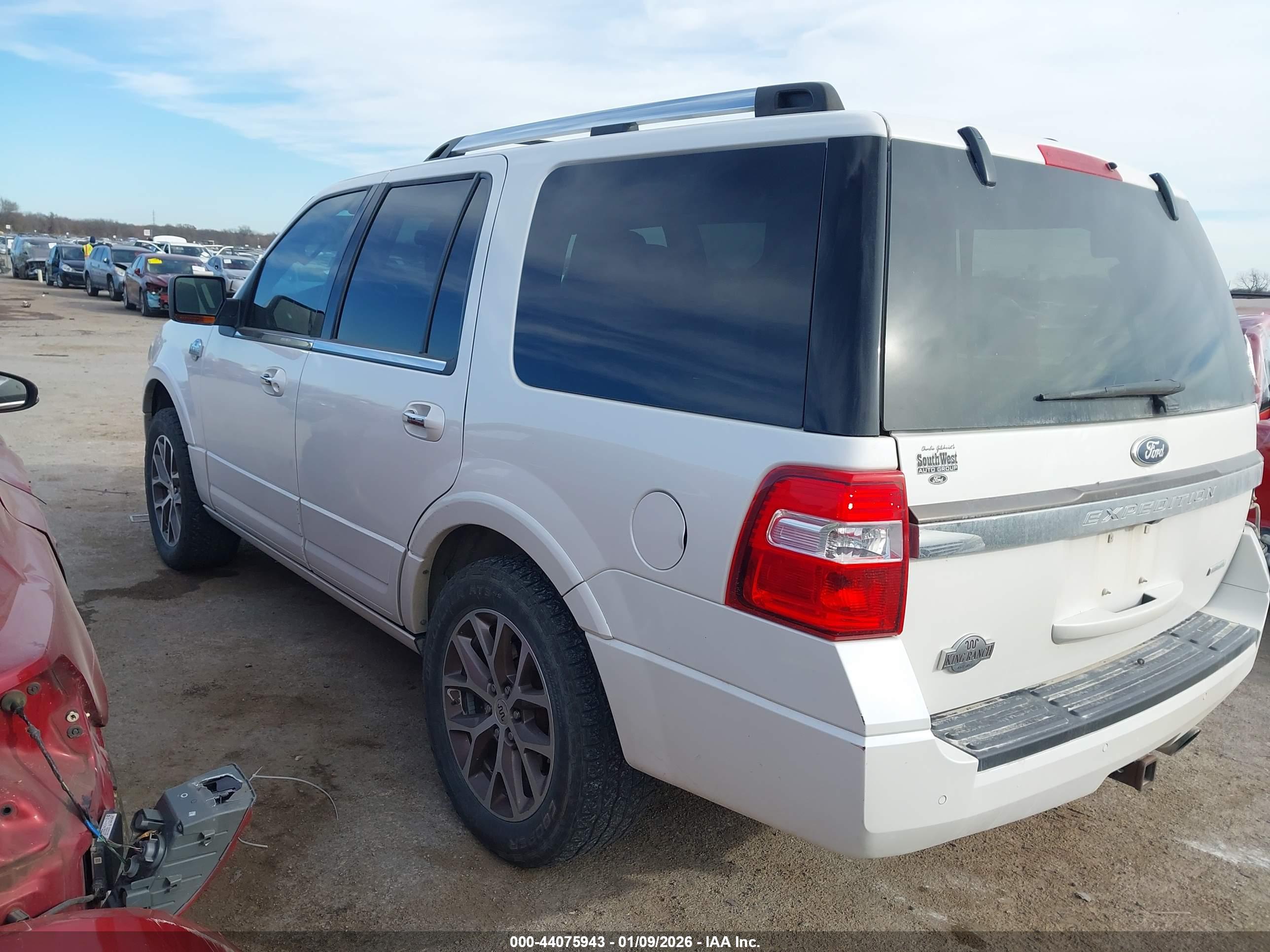 FORD EXPEDITION image 3