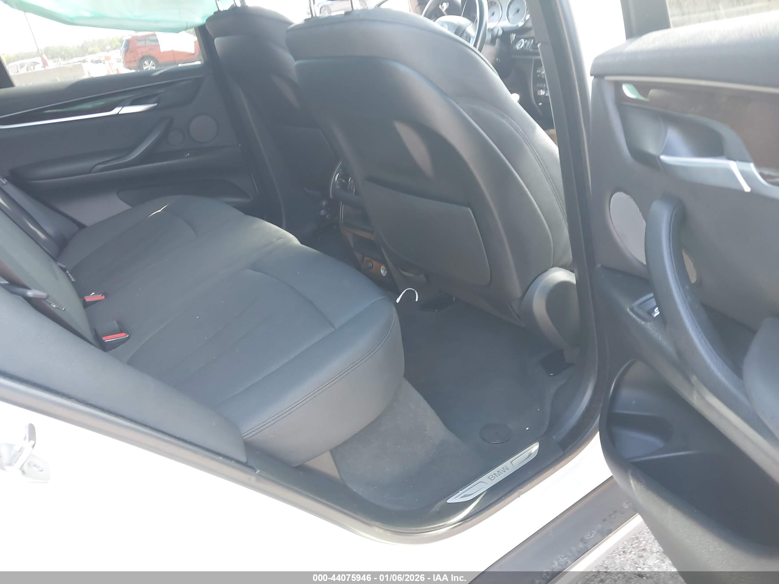 BMW X5 image 8