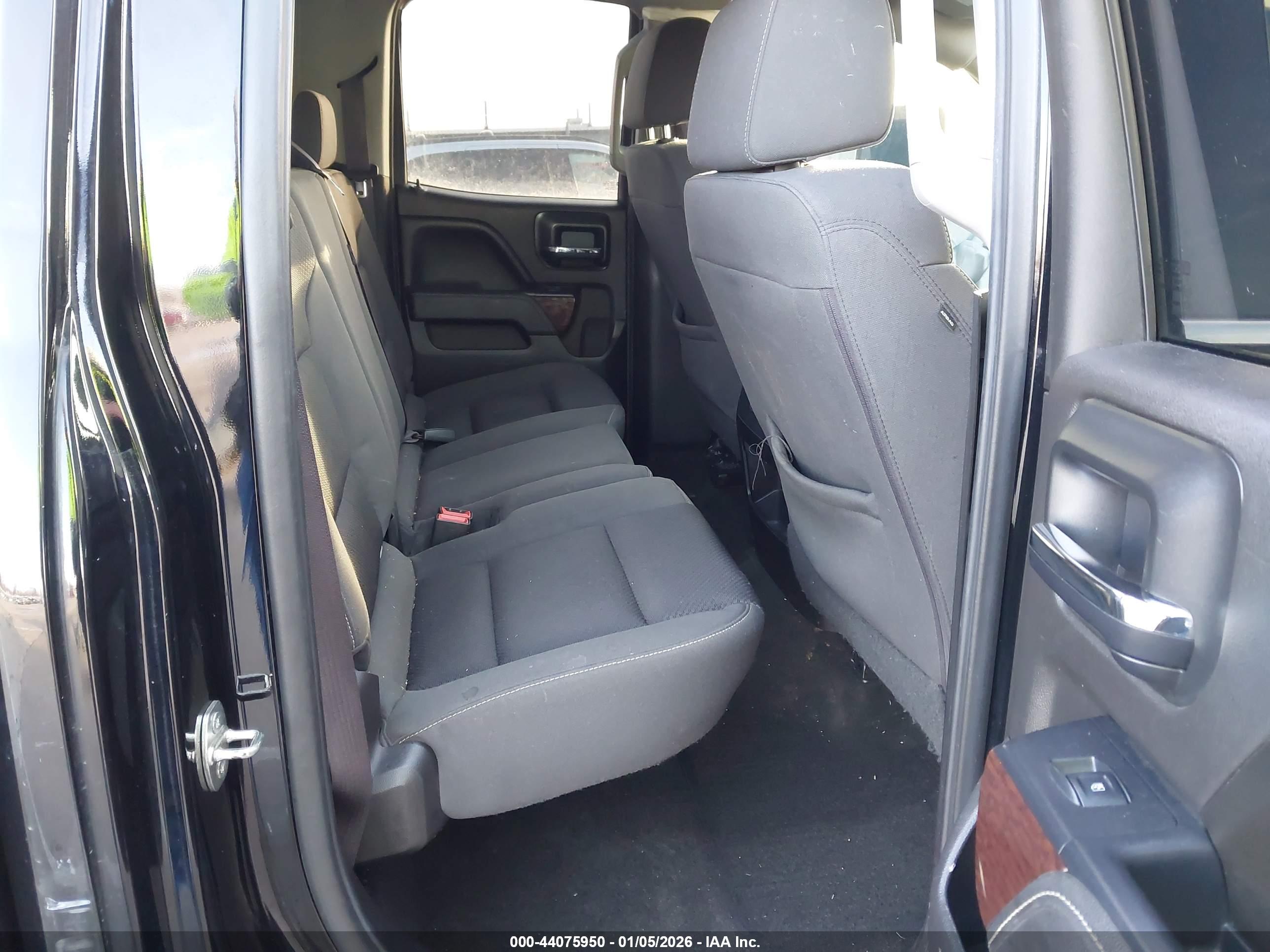 GMC SIERRA image 8