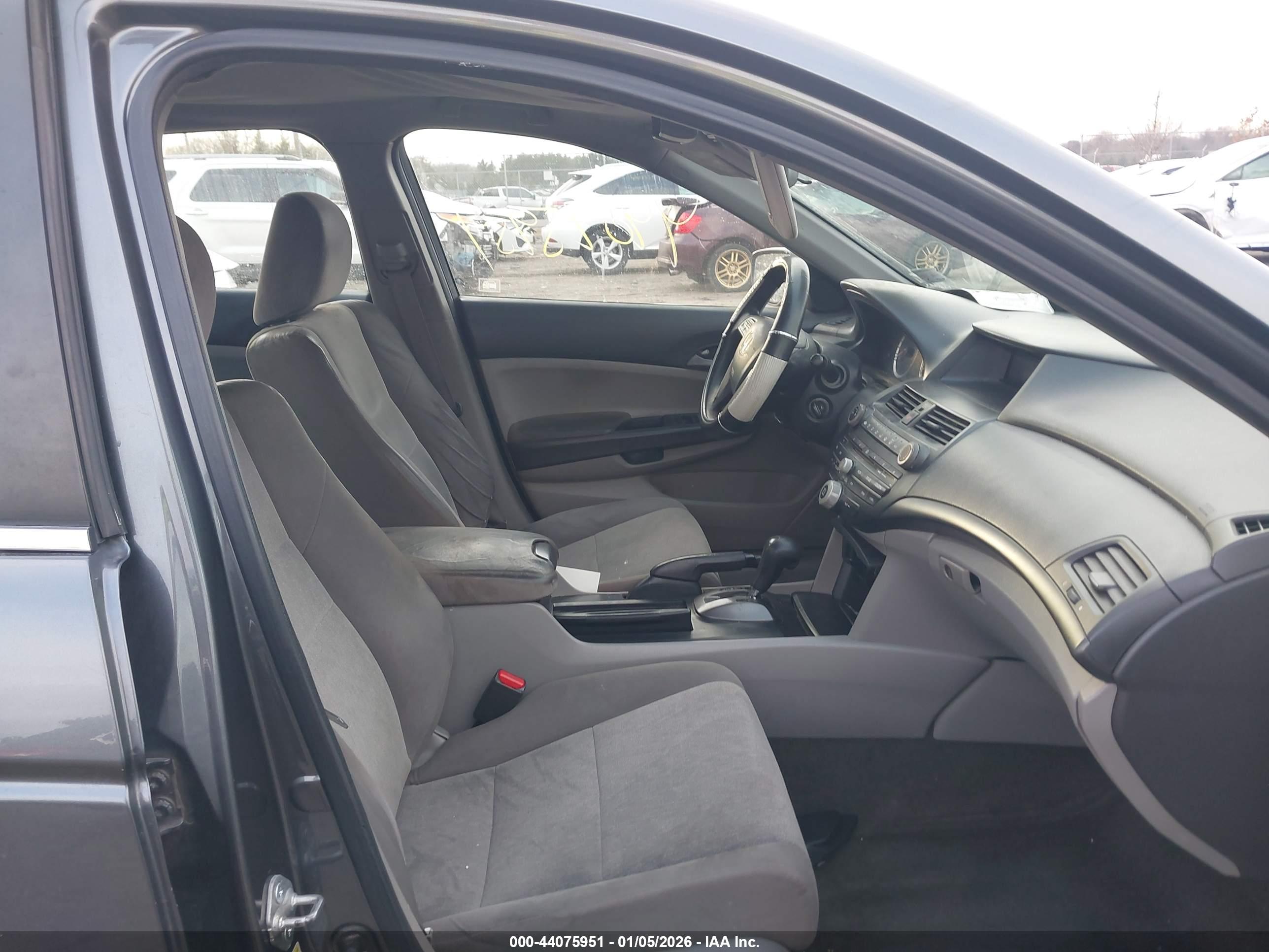 HONDA ACCORD image 5