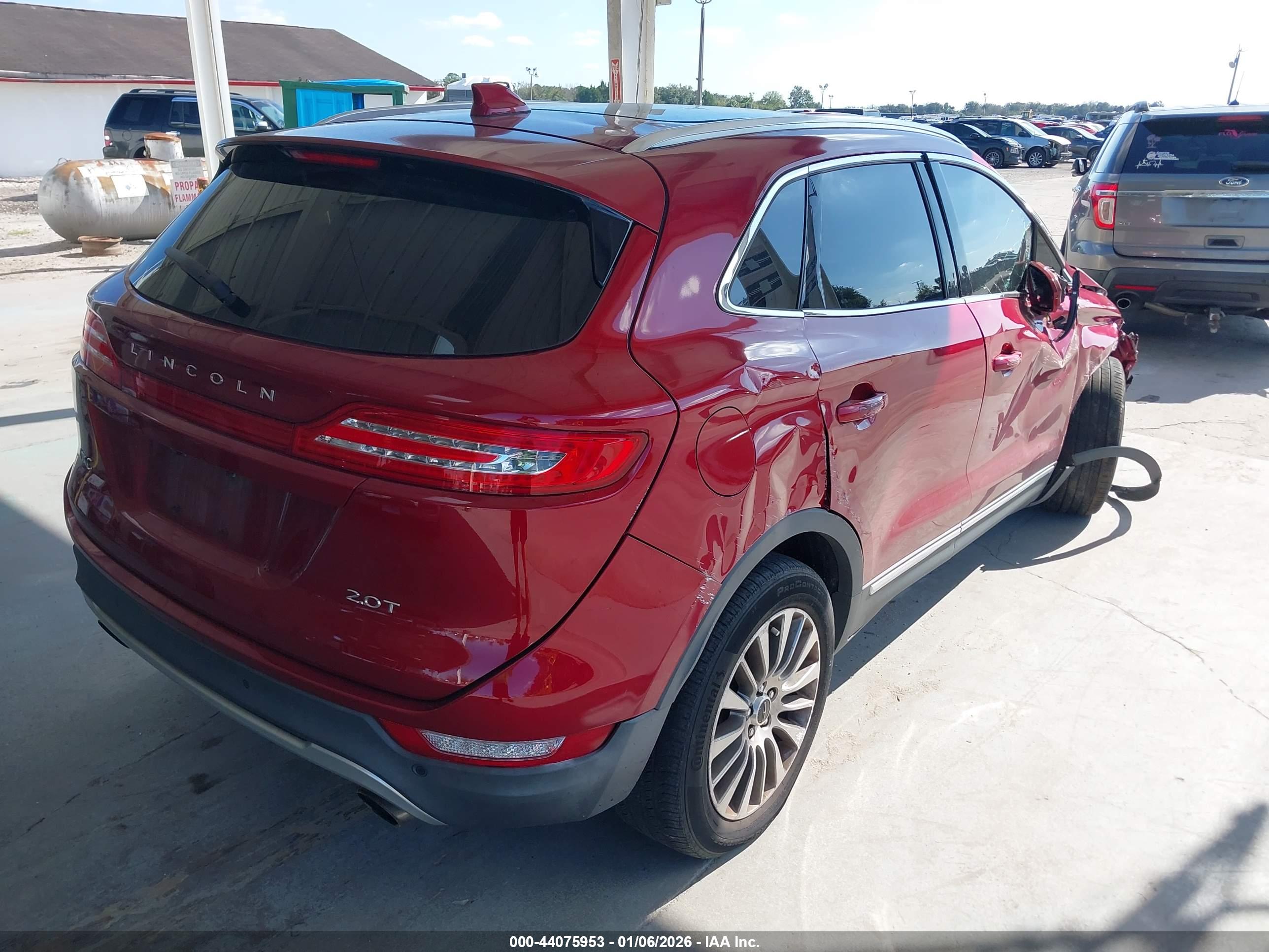 LINCOLN MKC image 4