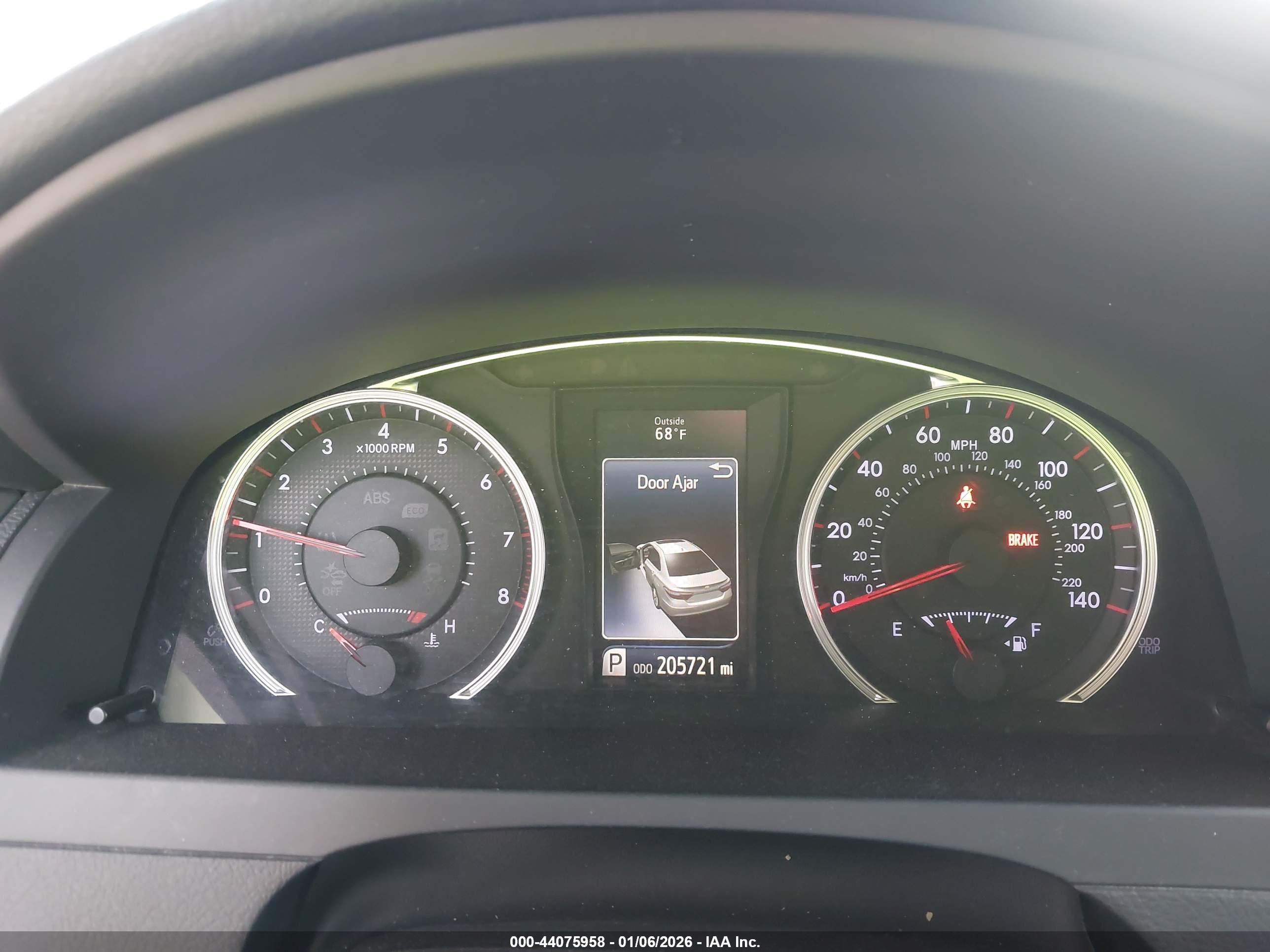 TOYOTA CAMRY image 7
