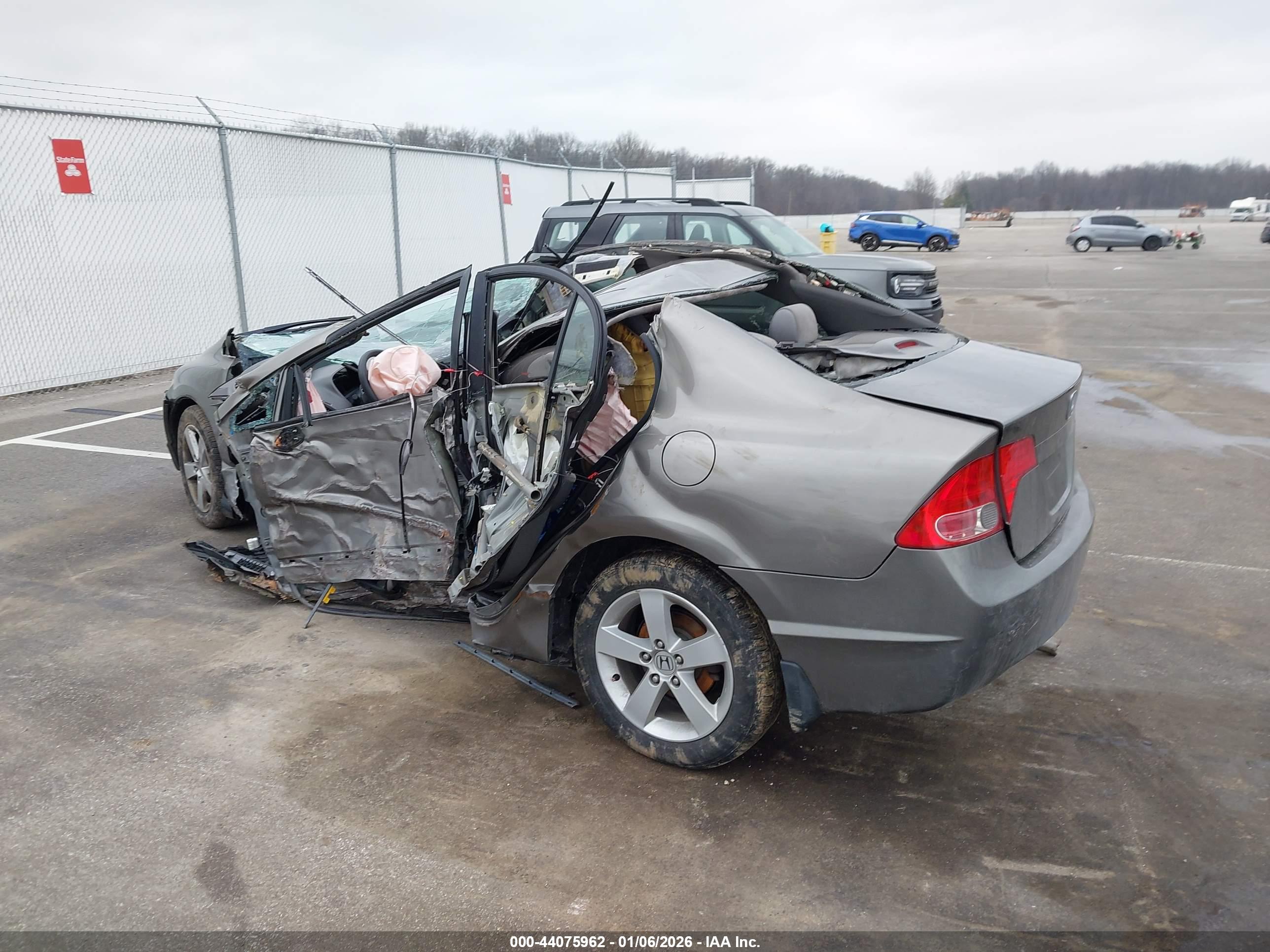 HONDA CIVIC image 3