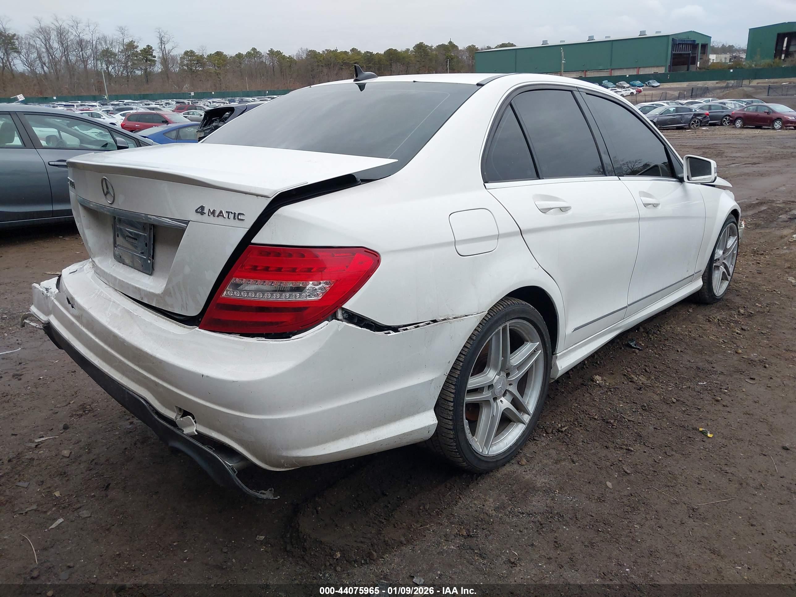 MERCEDES-BENZ C image 4
