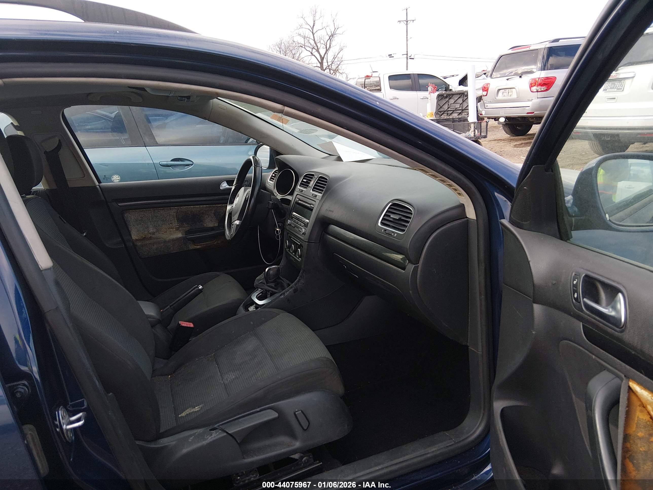 VOLKSWAGEN JETTA image 5