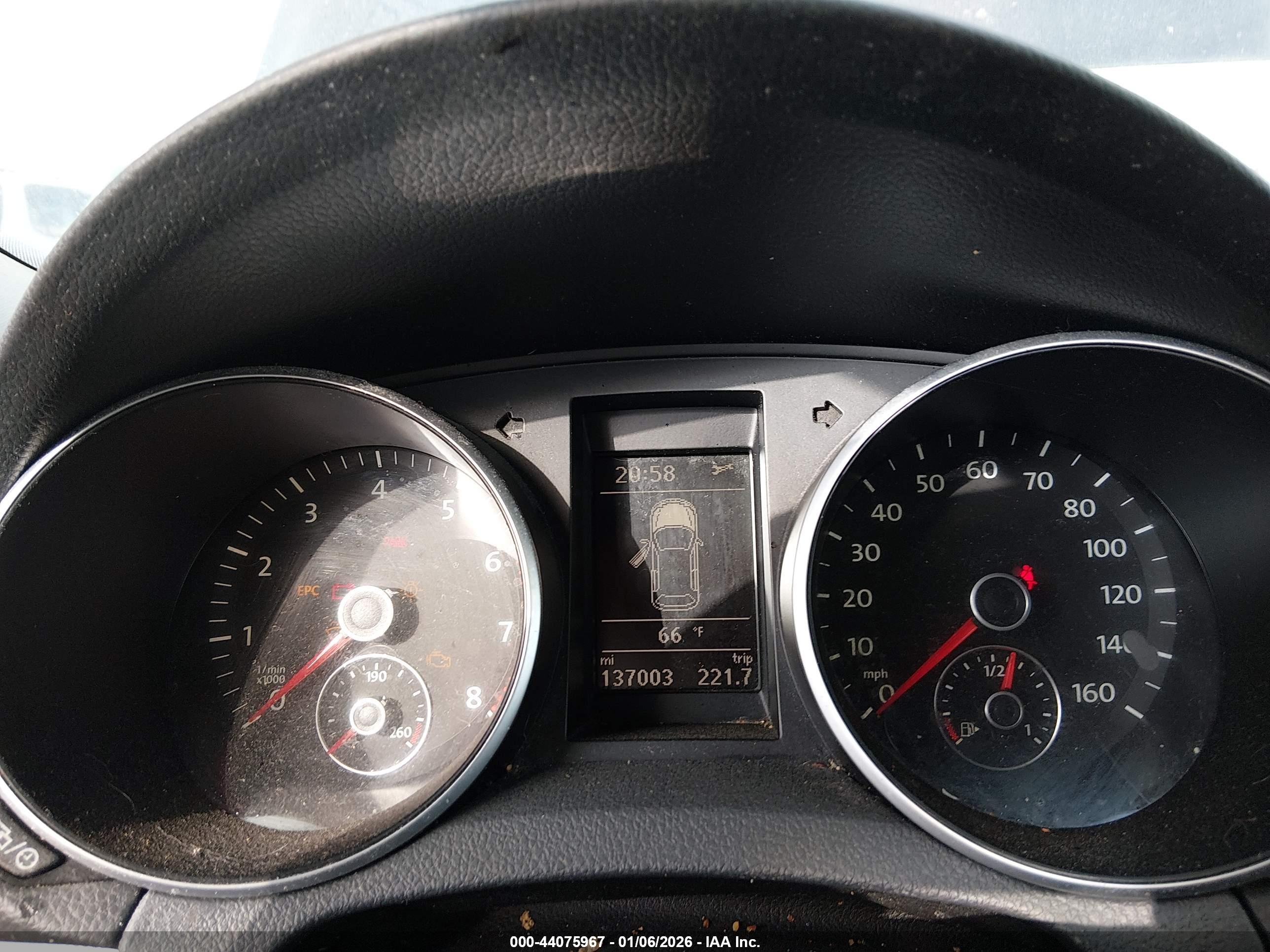 VOLKSWAGEN JETTA image 7