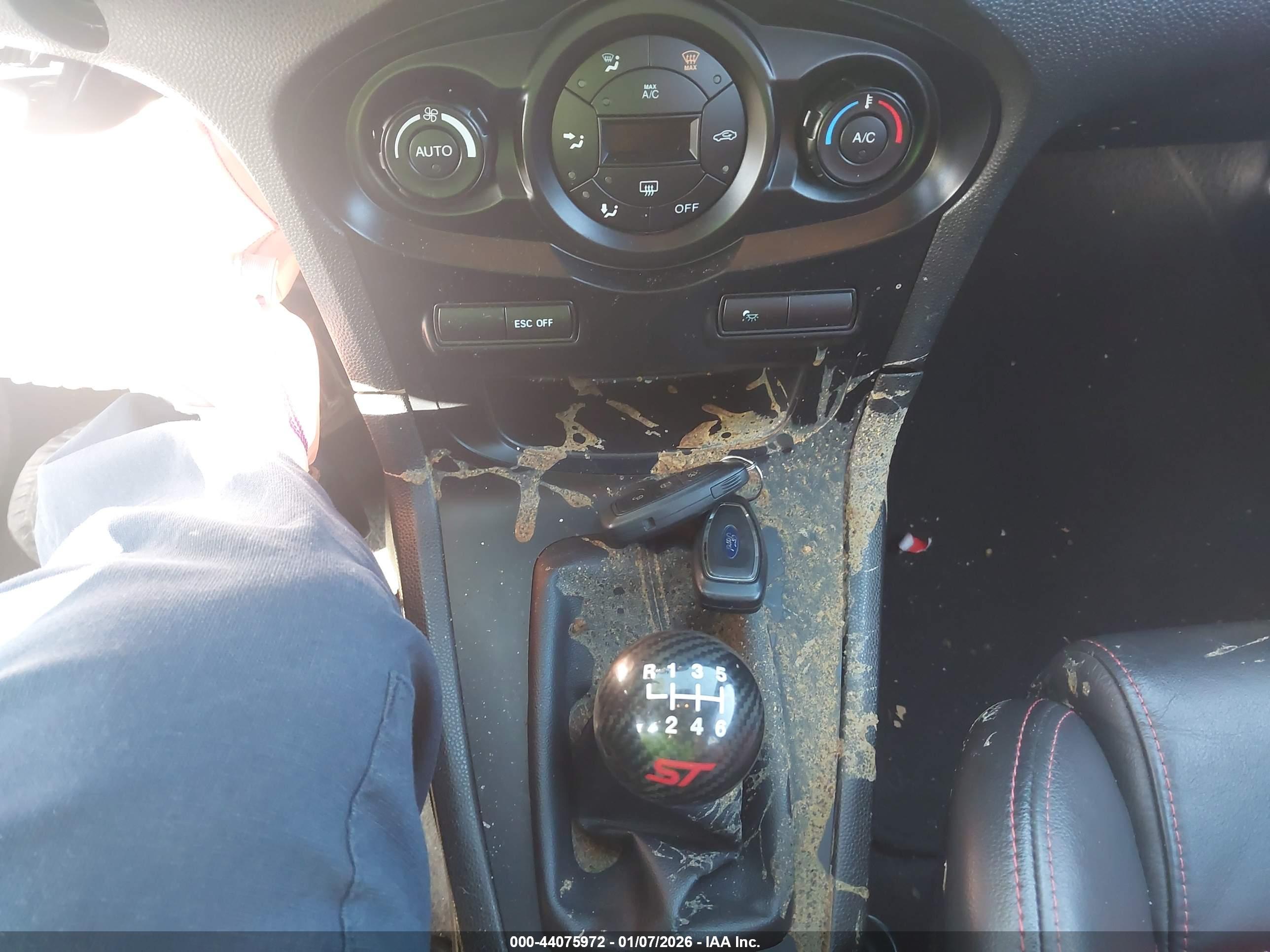 FORD FIESTA image 11