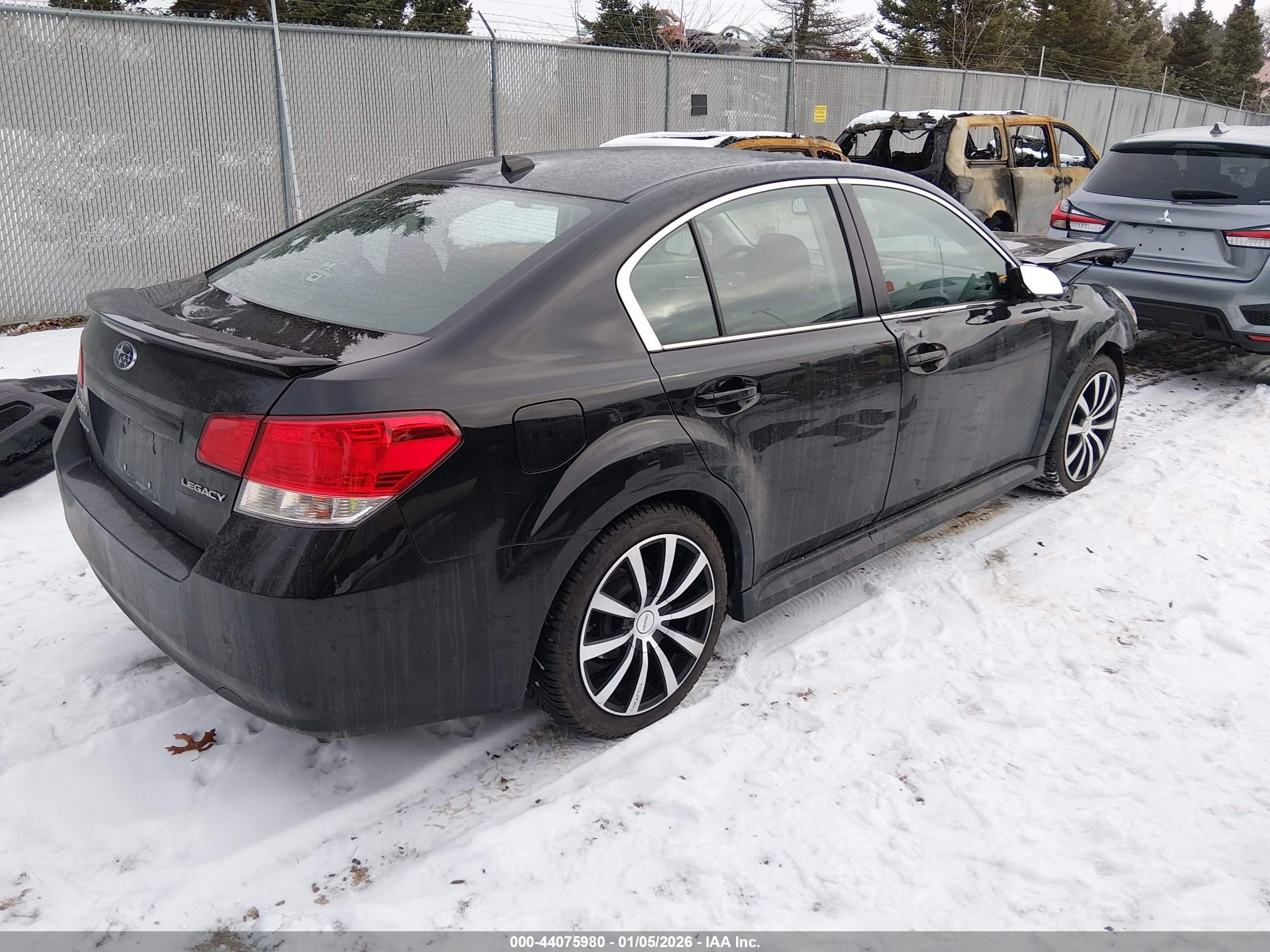 SUBARU LEGACY image 4