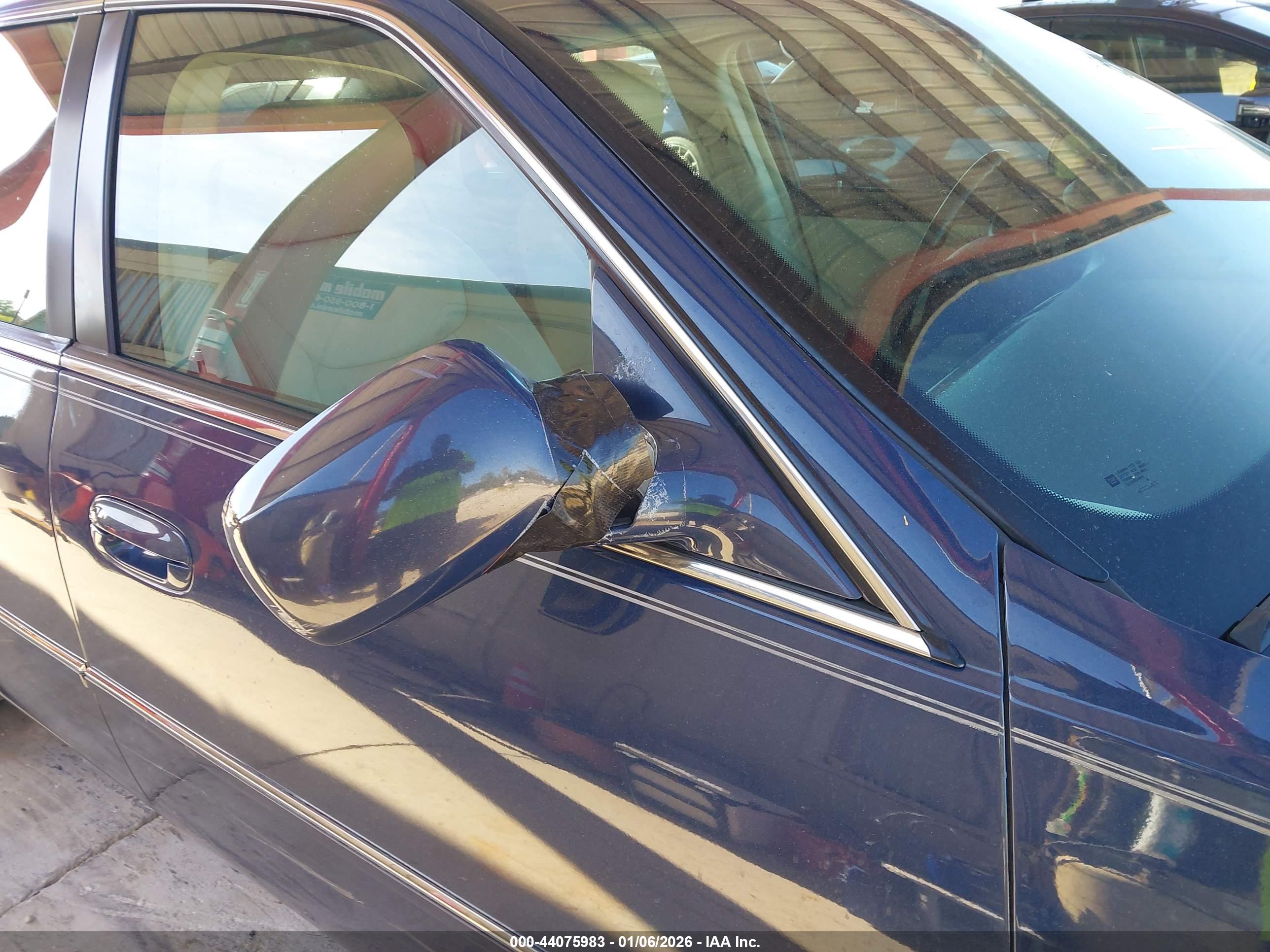 CADILLAC DTS image 6