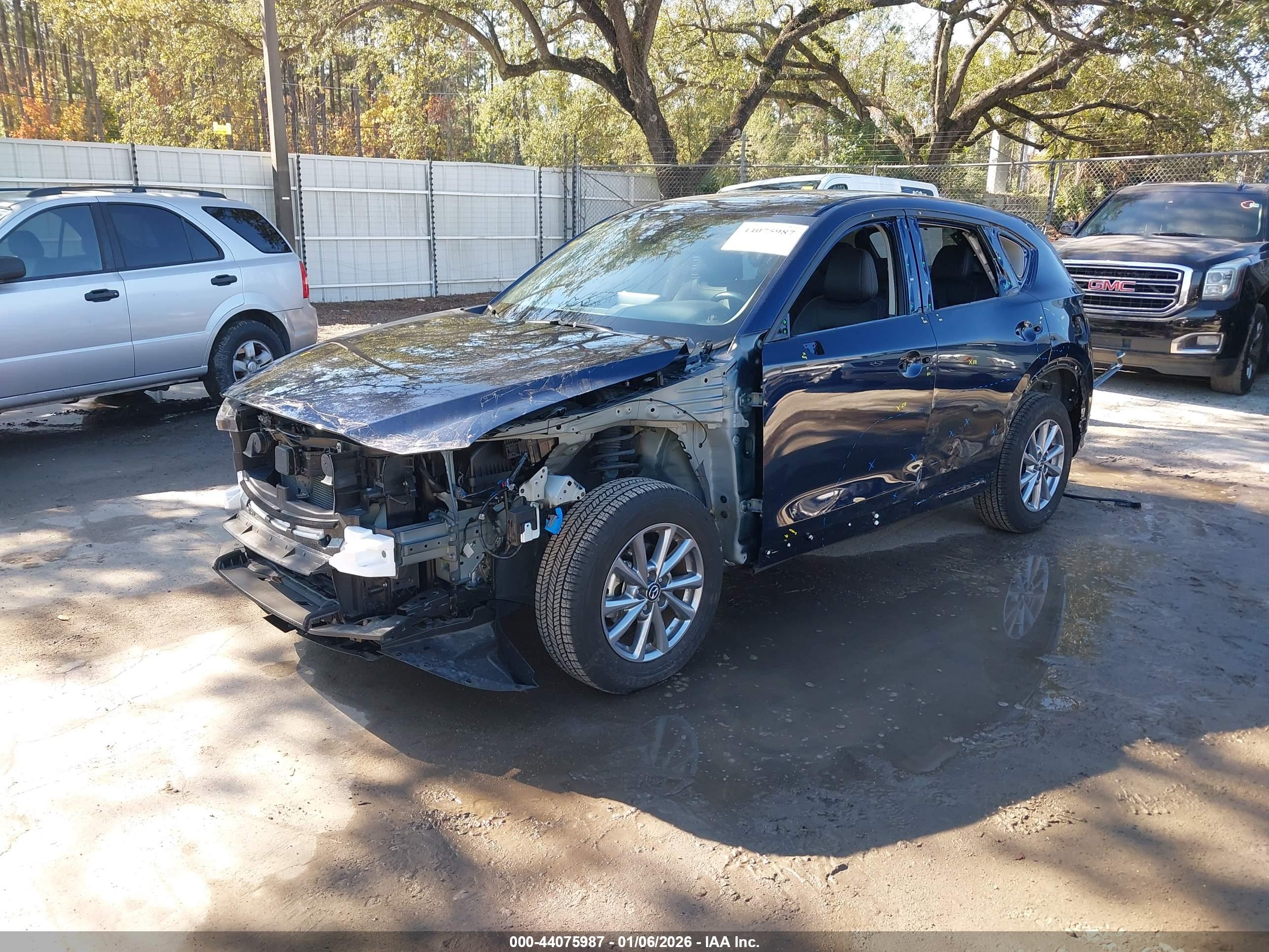 MAZDA CX-5 image 2