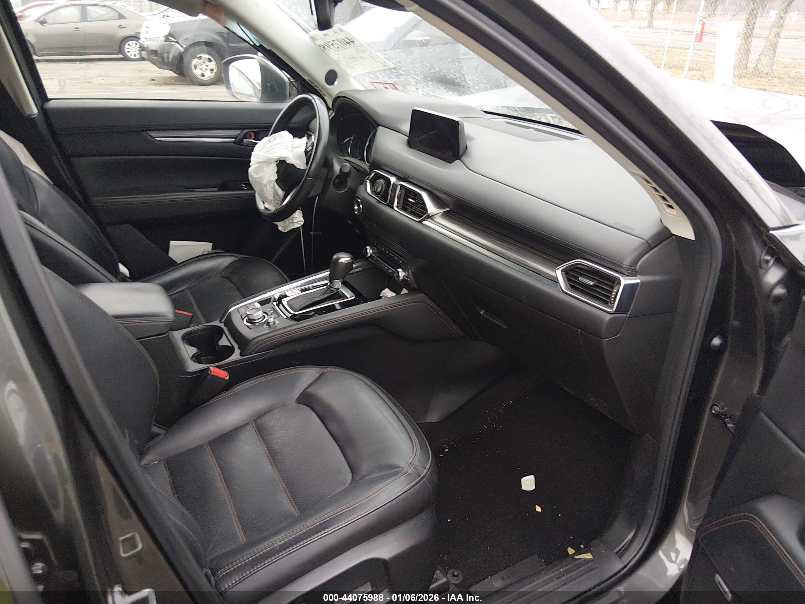 MAZDA CX-5 image 5