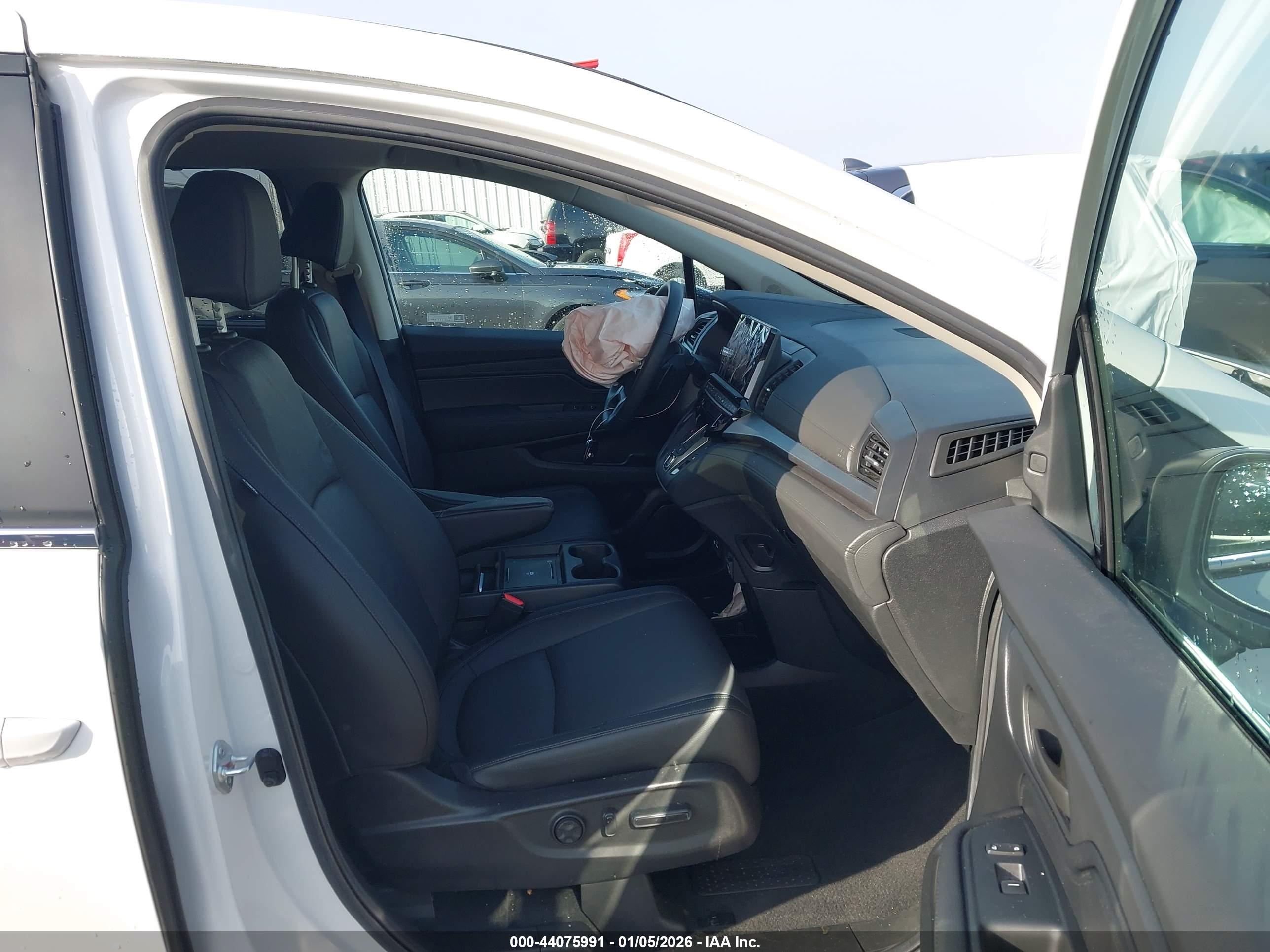 HONDA ODYSSEY image 5