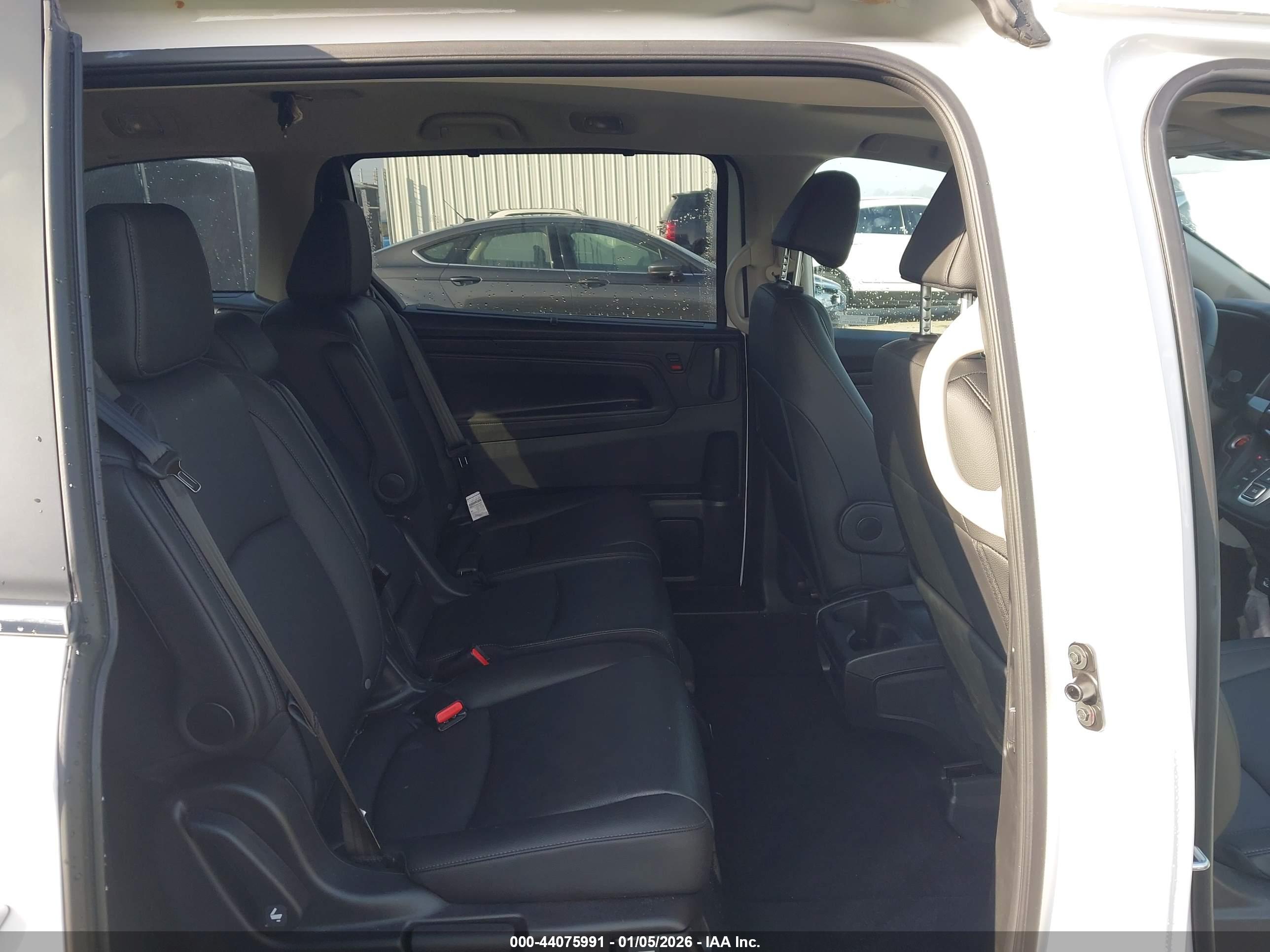 HONDA ODYSSEY image 8
