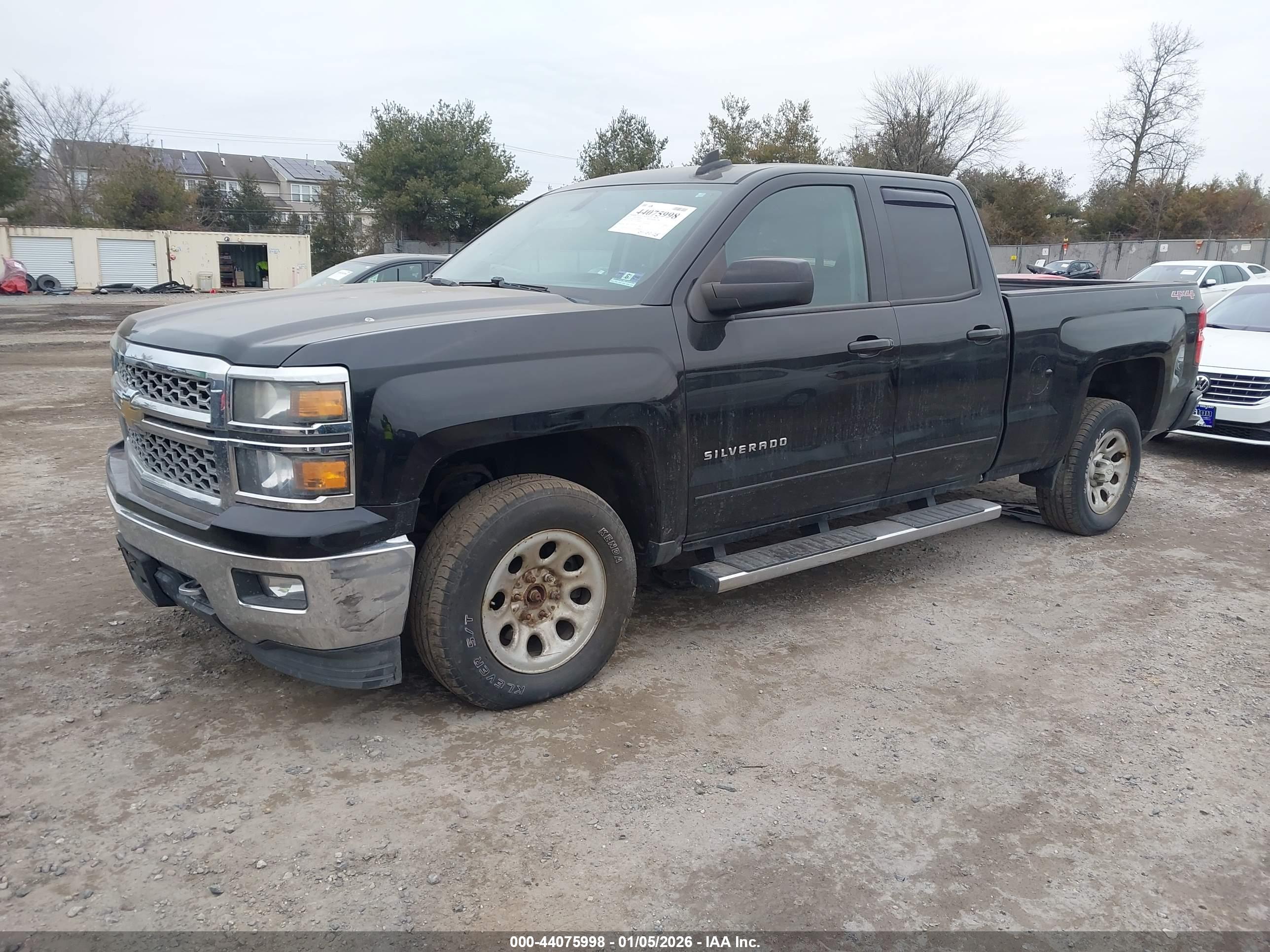 CHEVROLET SILVERADO image 2