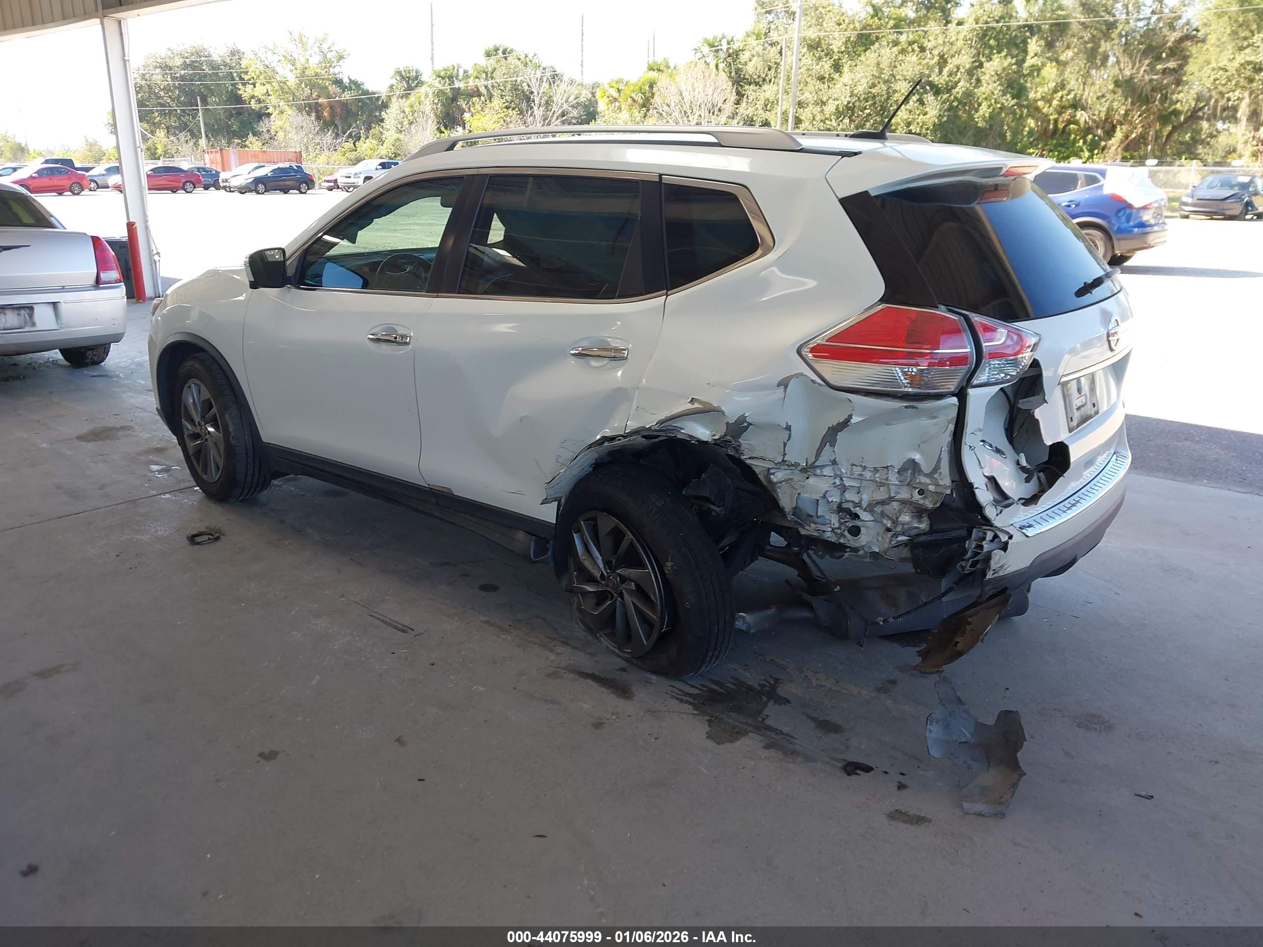 NISSAN ROGUE image 3