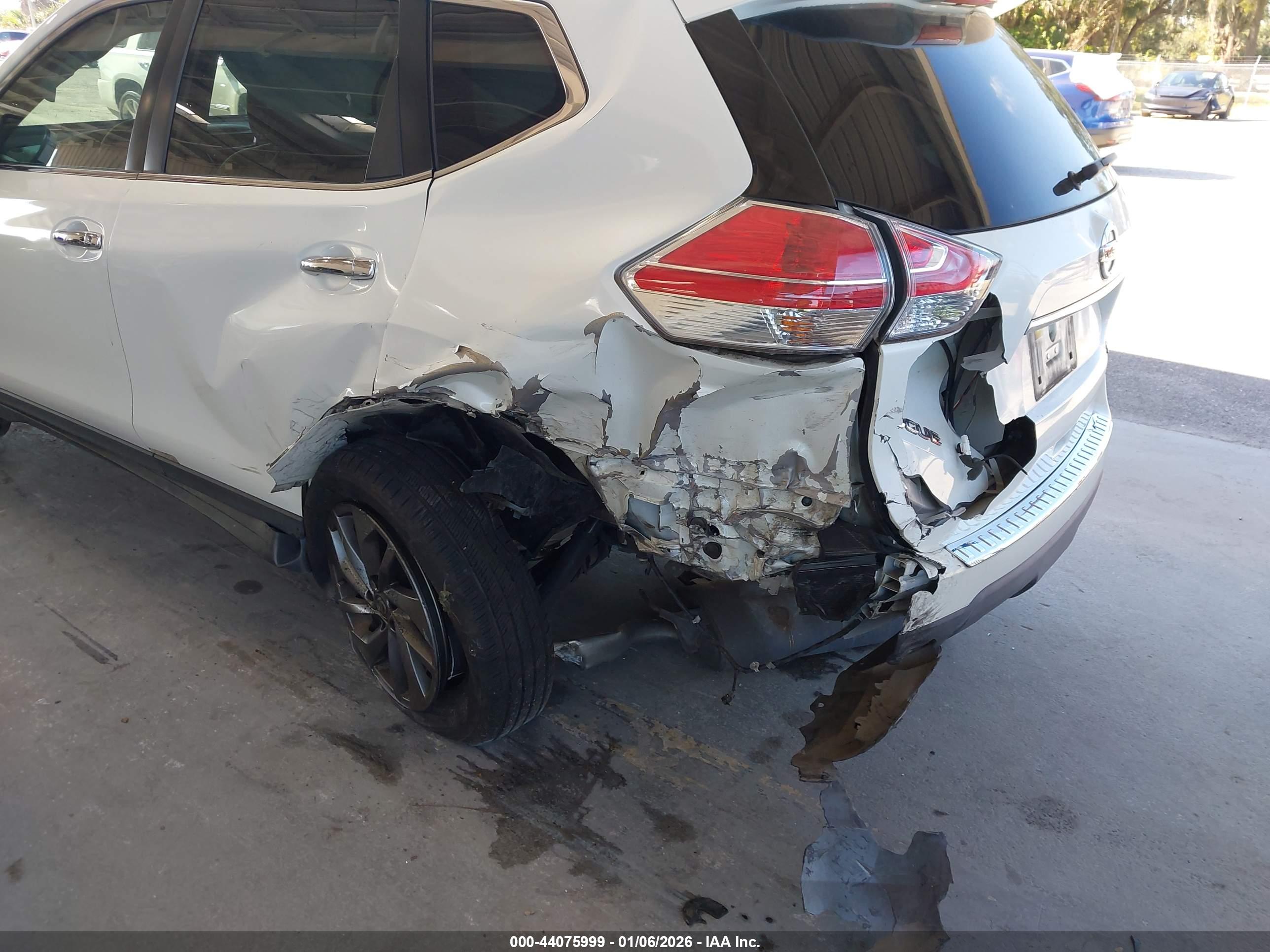 NISSAN ROGUE image 6