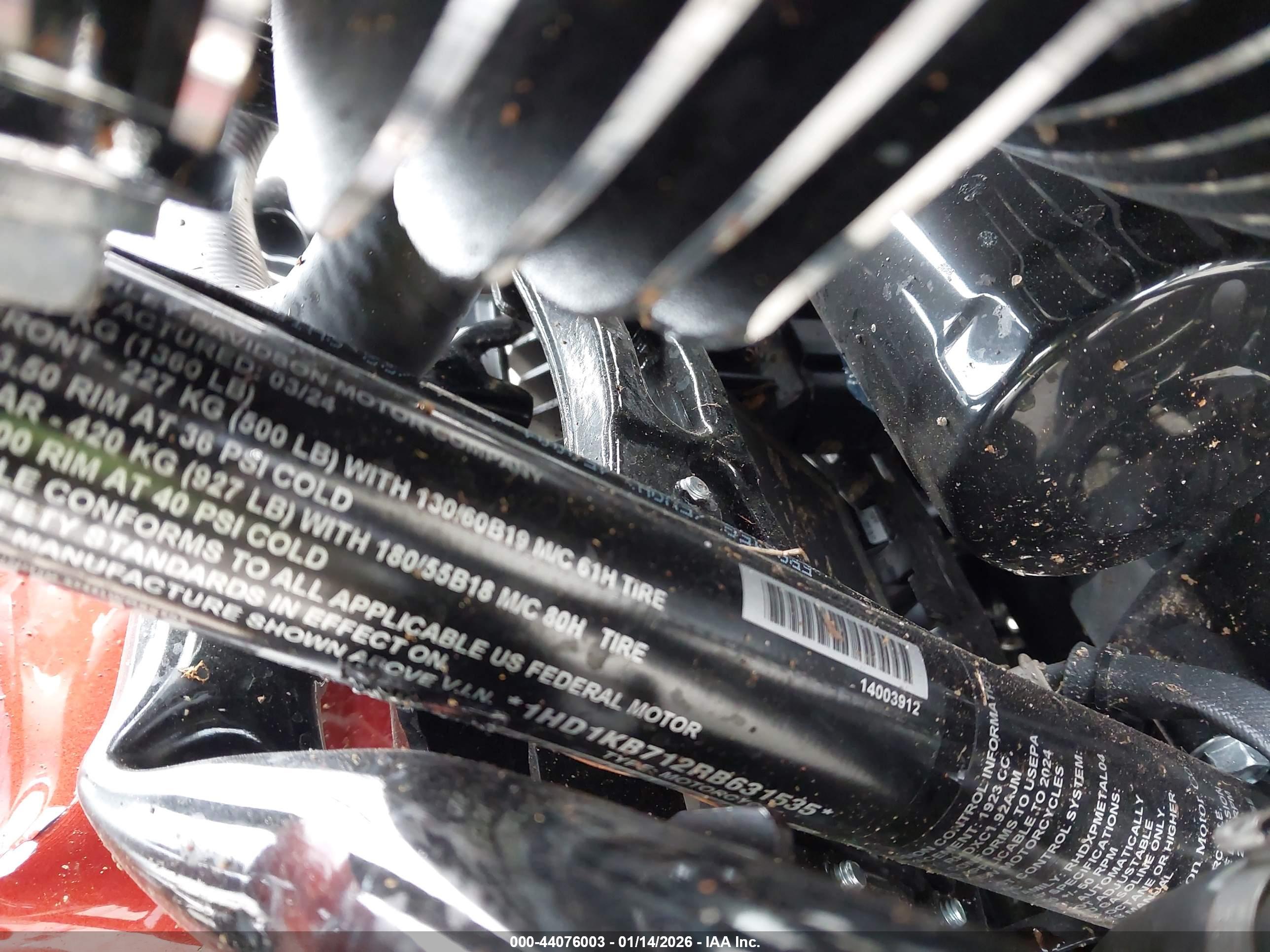 HARLEY-DAVIDSON FLHX image 10