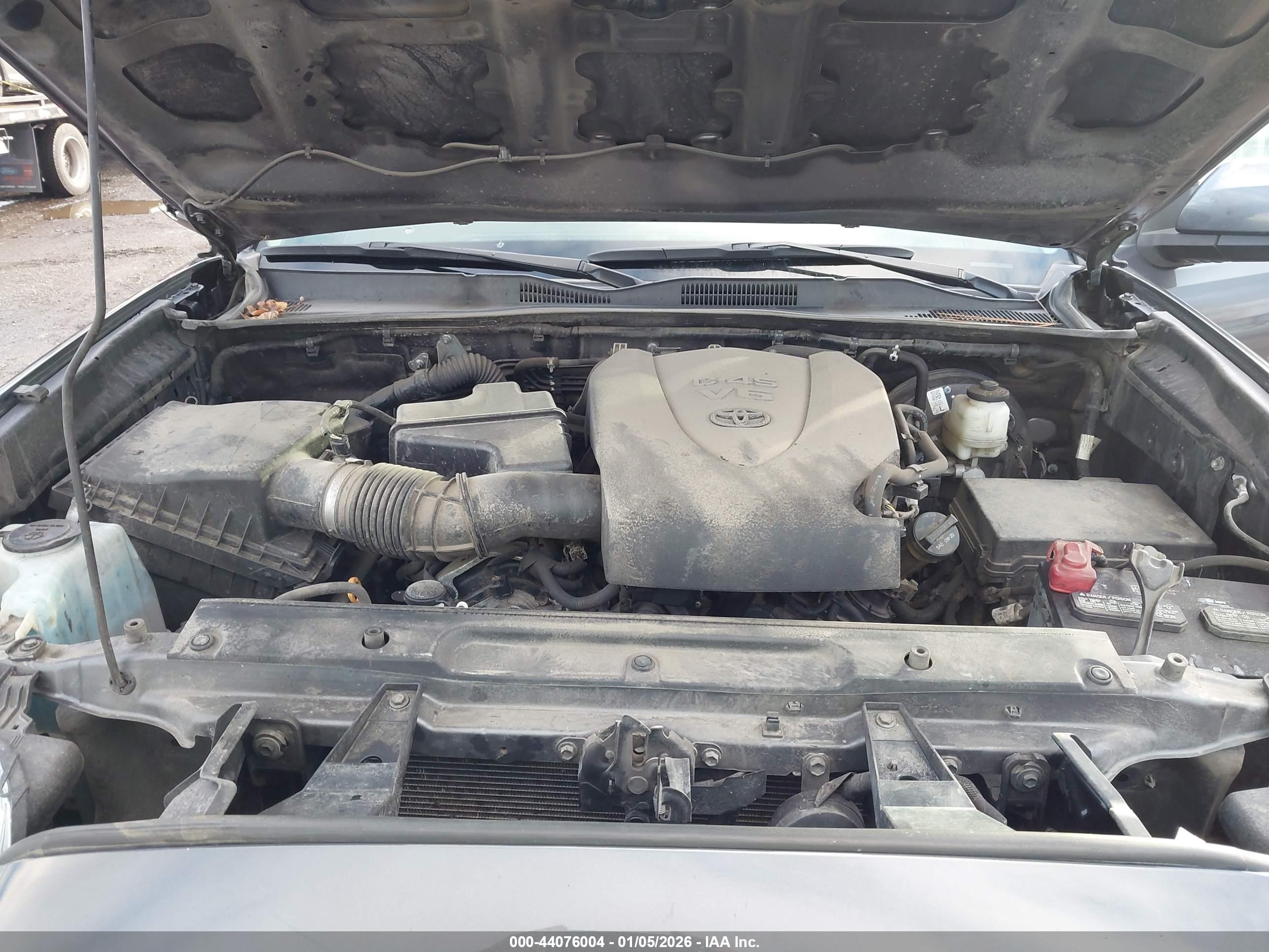 TOYOTA TACOMA image 10