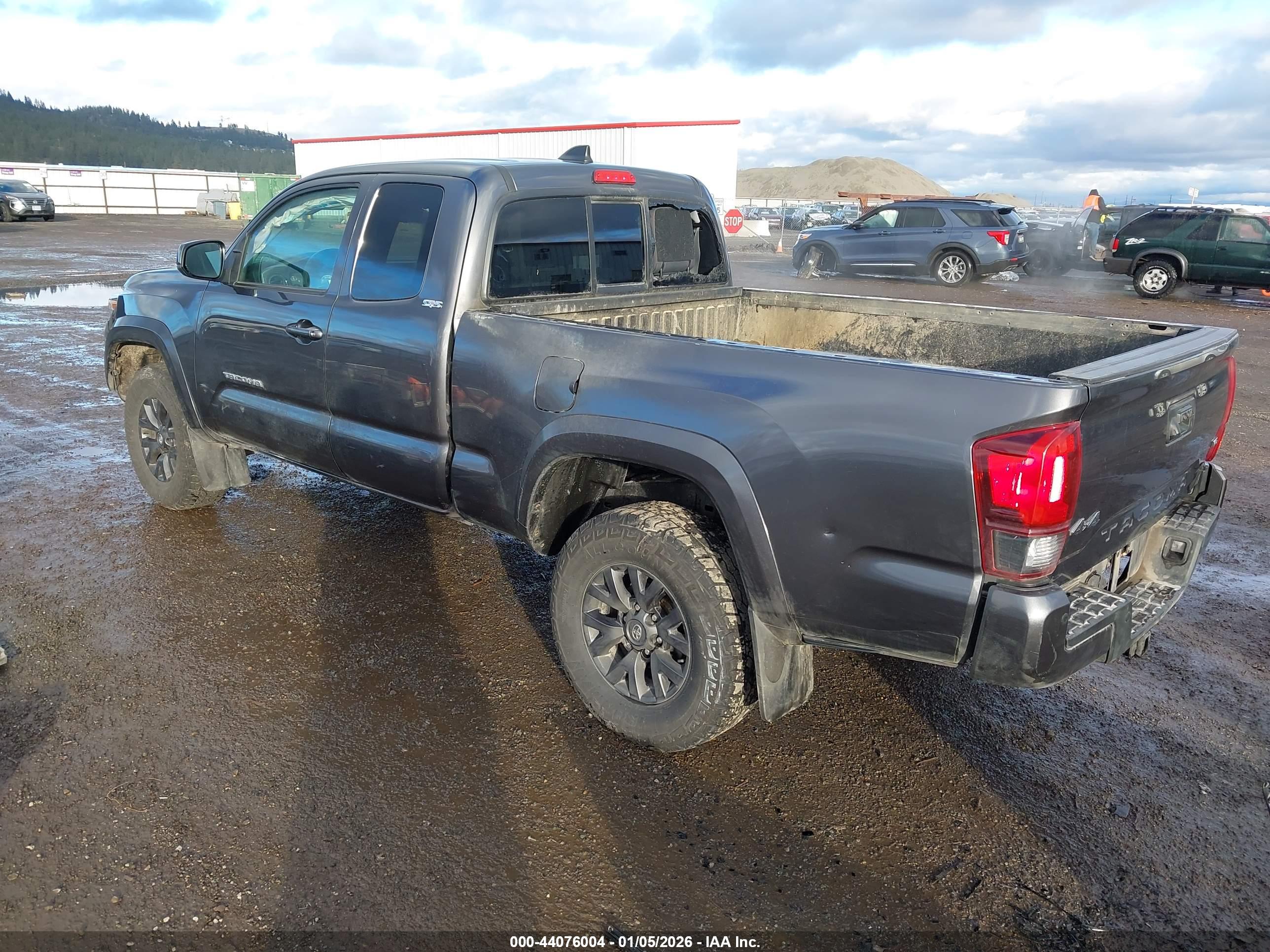 TOYOTA TACOMA image 3