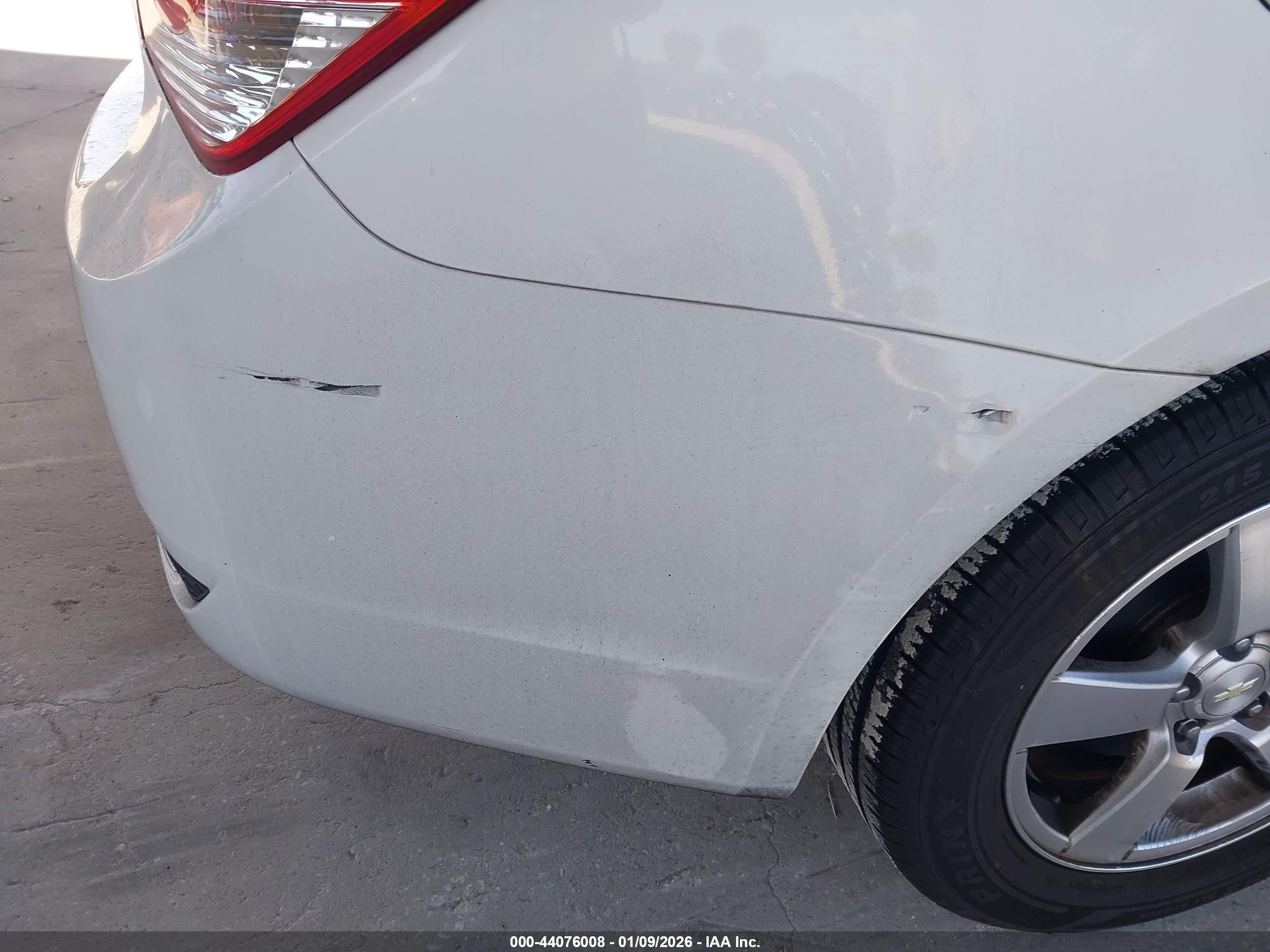CHEVROLET CRUZE image 6