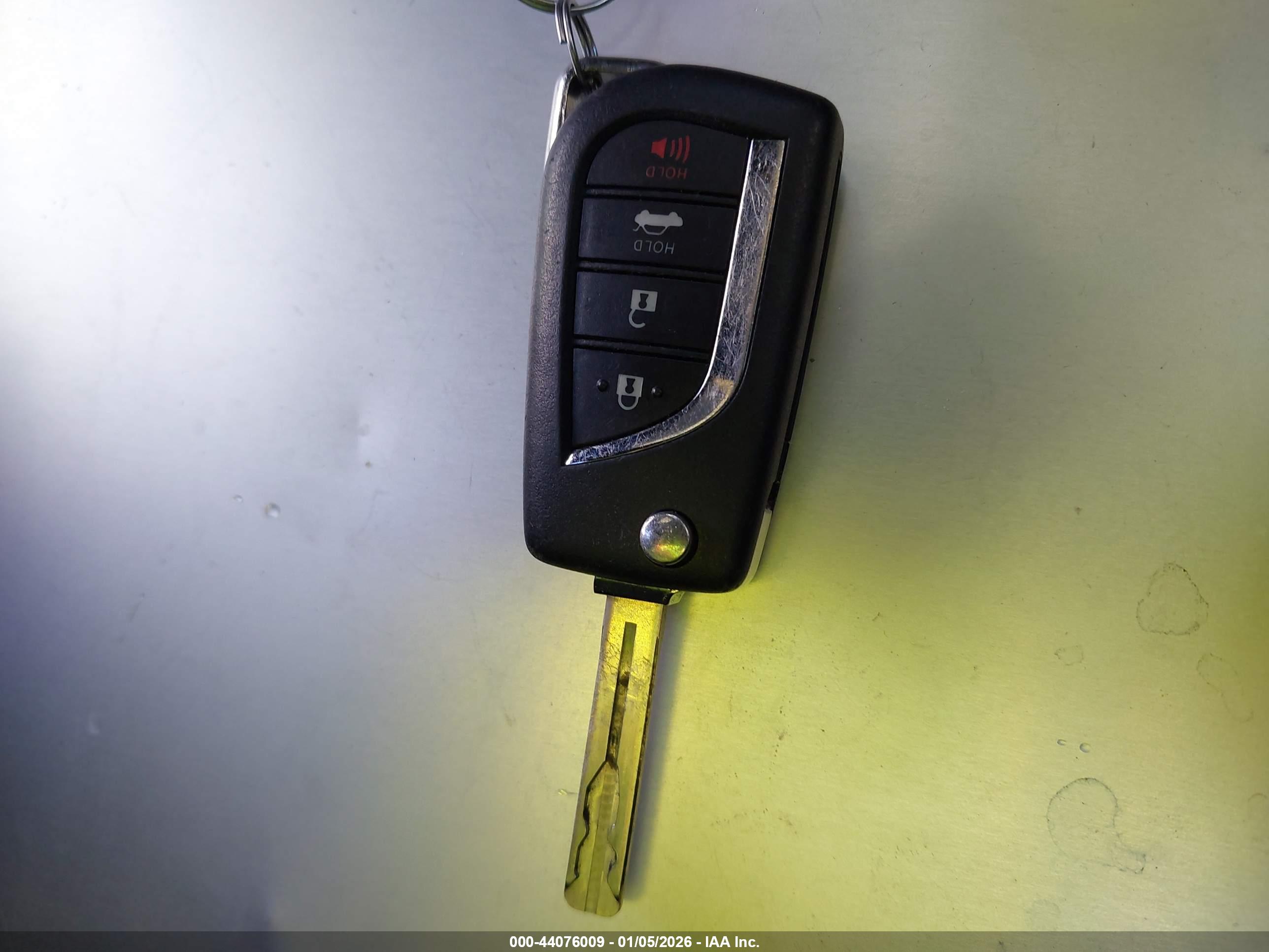 TOYOTA COROLLA image 11