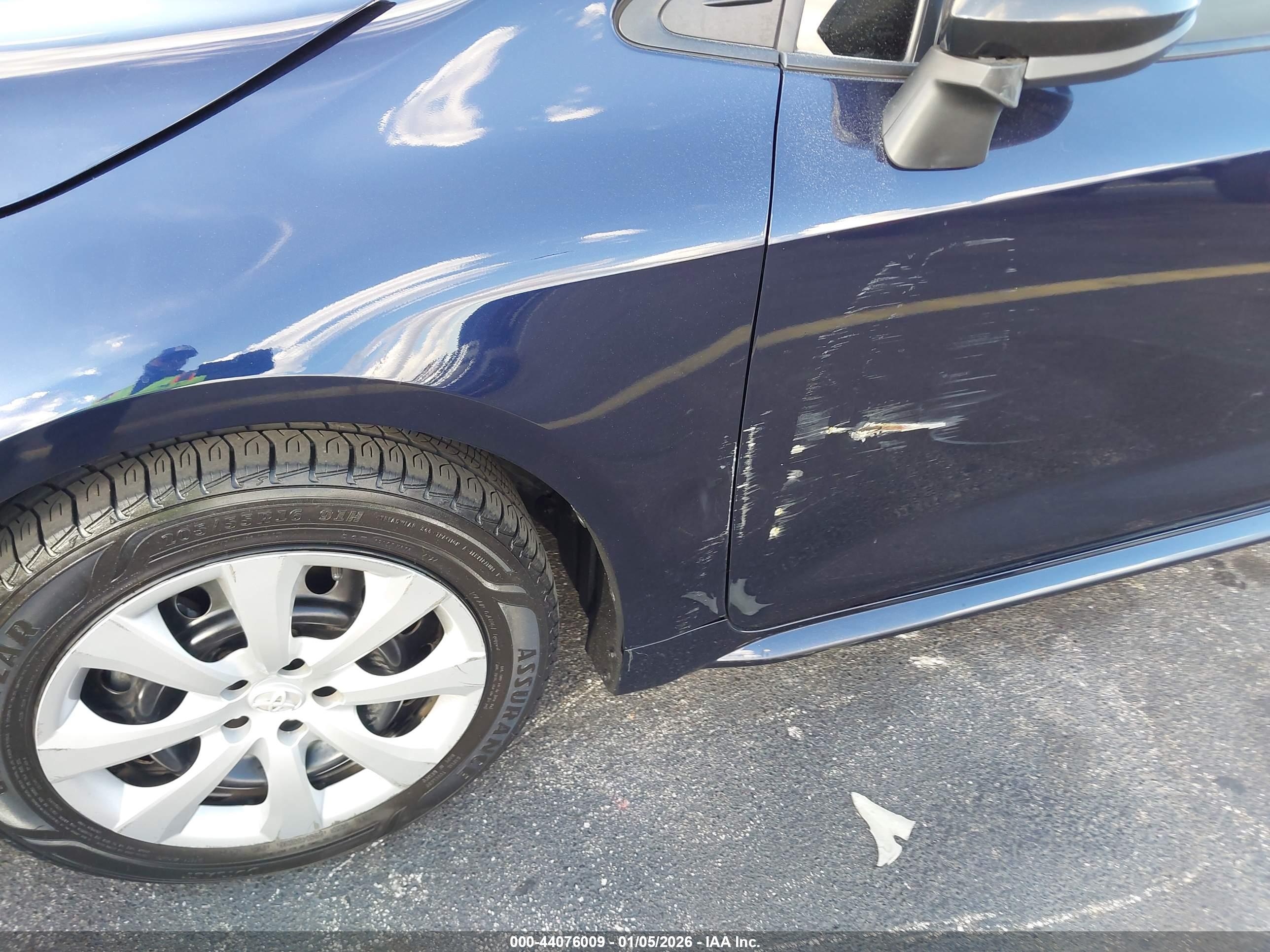 TOYOTA COROLLA image 6