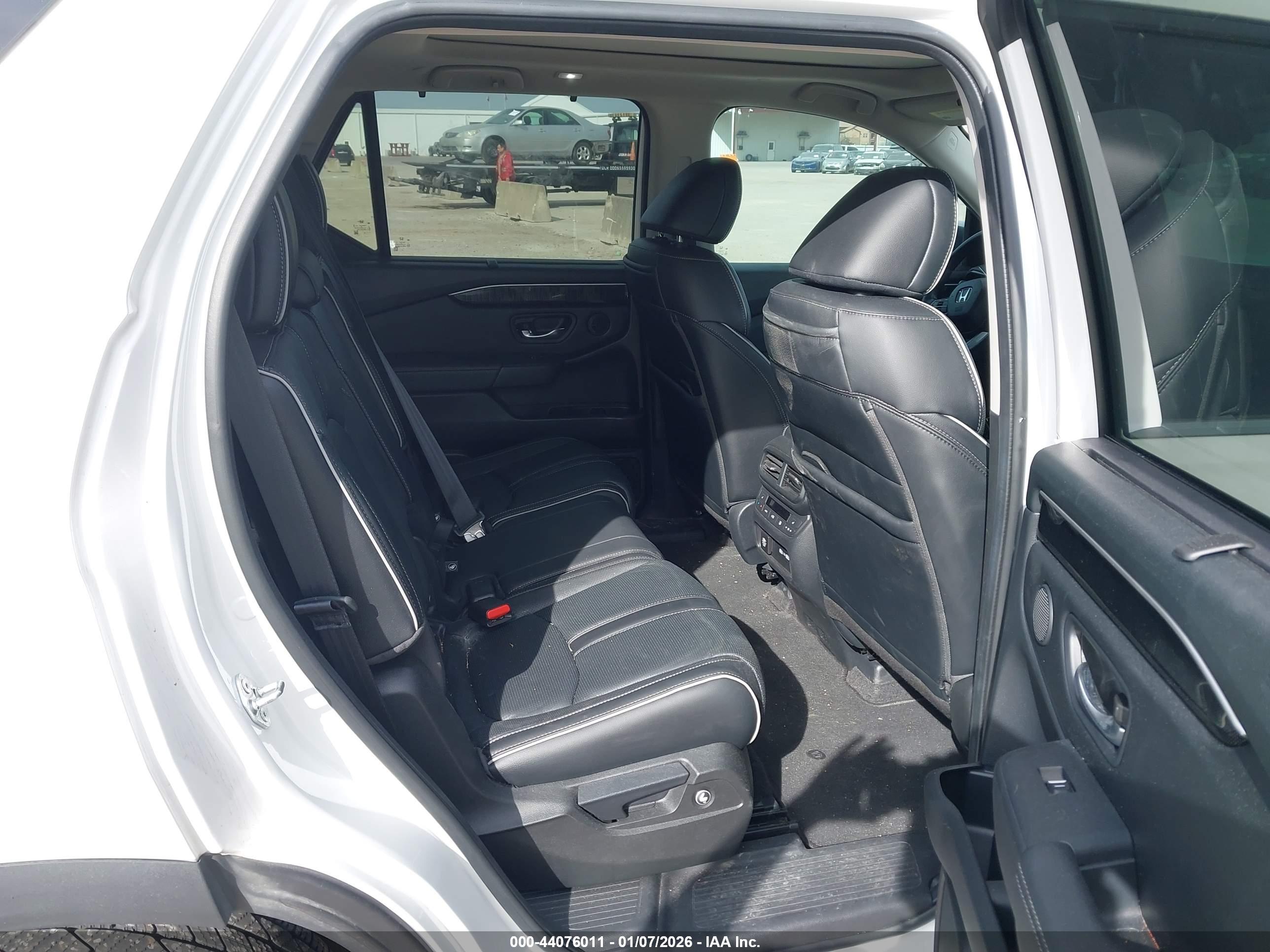 HONDA PILOT image 8