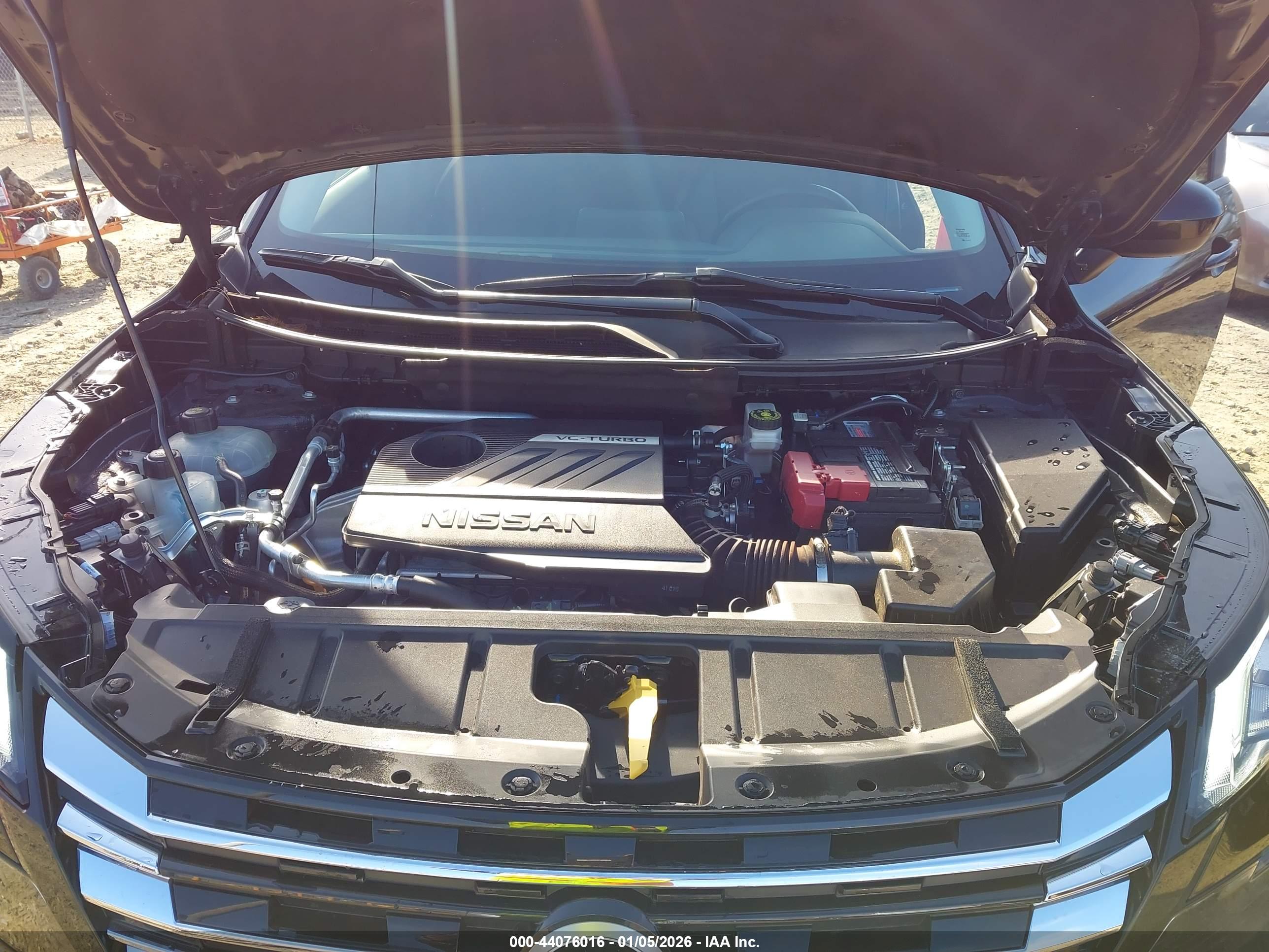 NISSAN ROGUE image 10